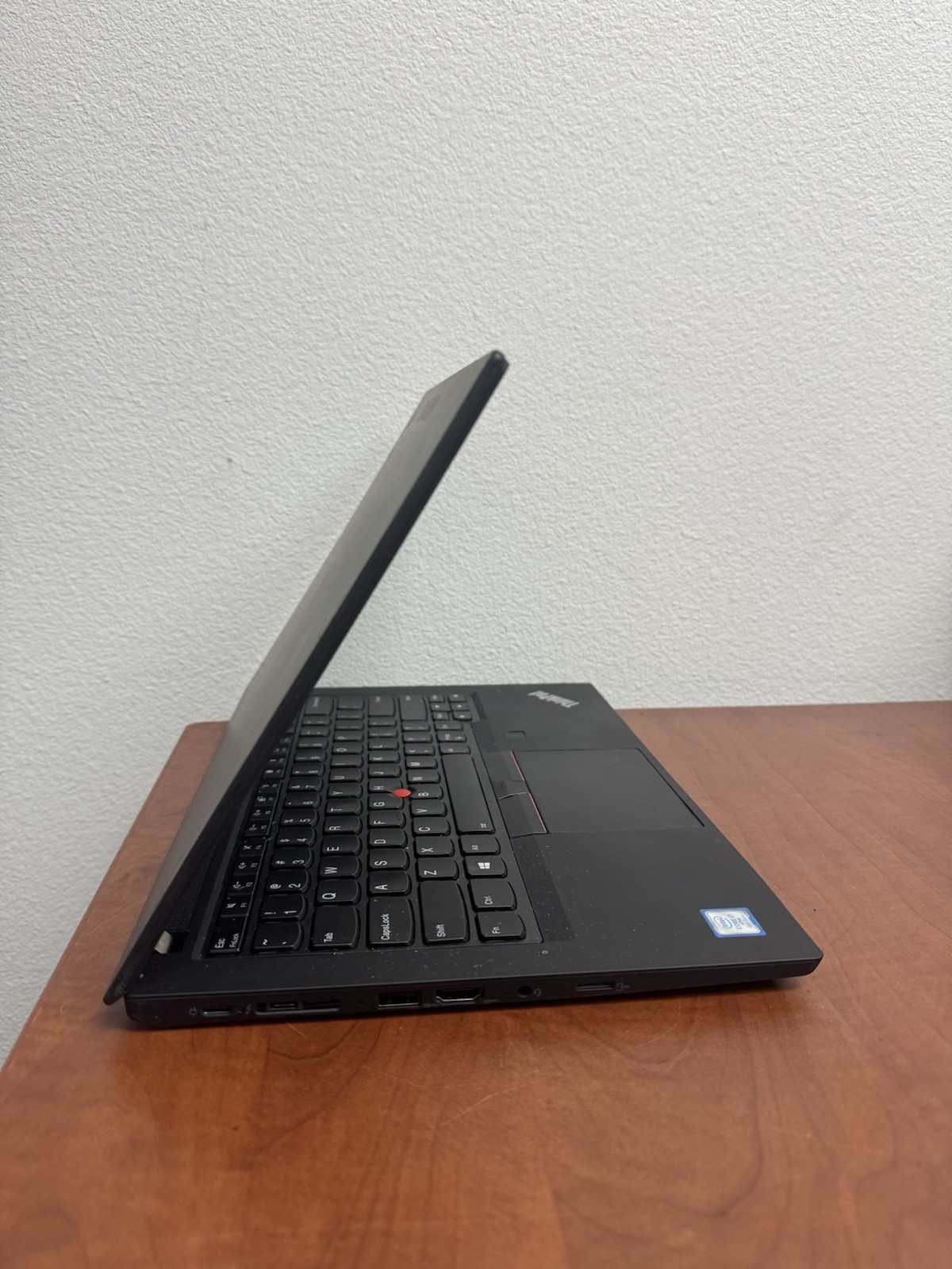 Lenovo ThinkPad T490, i7-8665U 1.90GHz, 16GB, 512GB SSD Windows 11 Pro