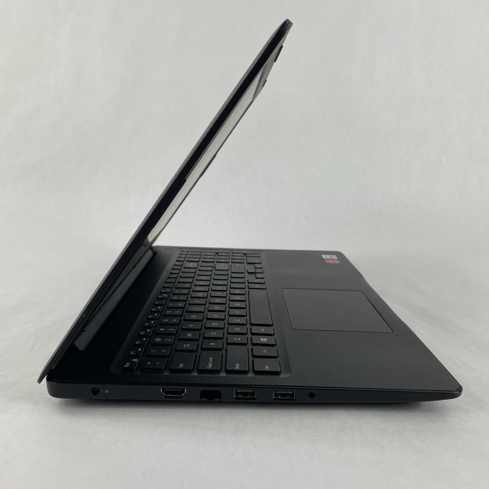 Dell Vostro 3590 15.6″ i7-10510U 4.30 GHz 8 GB RAM No SSD No OS No AC
