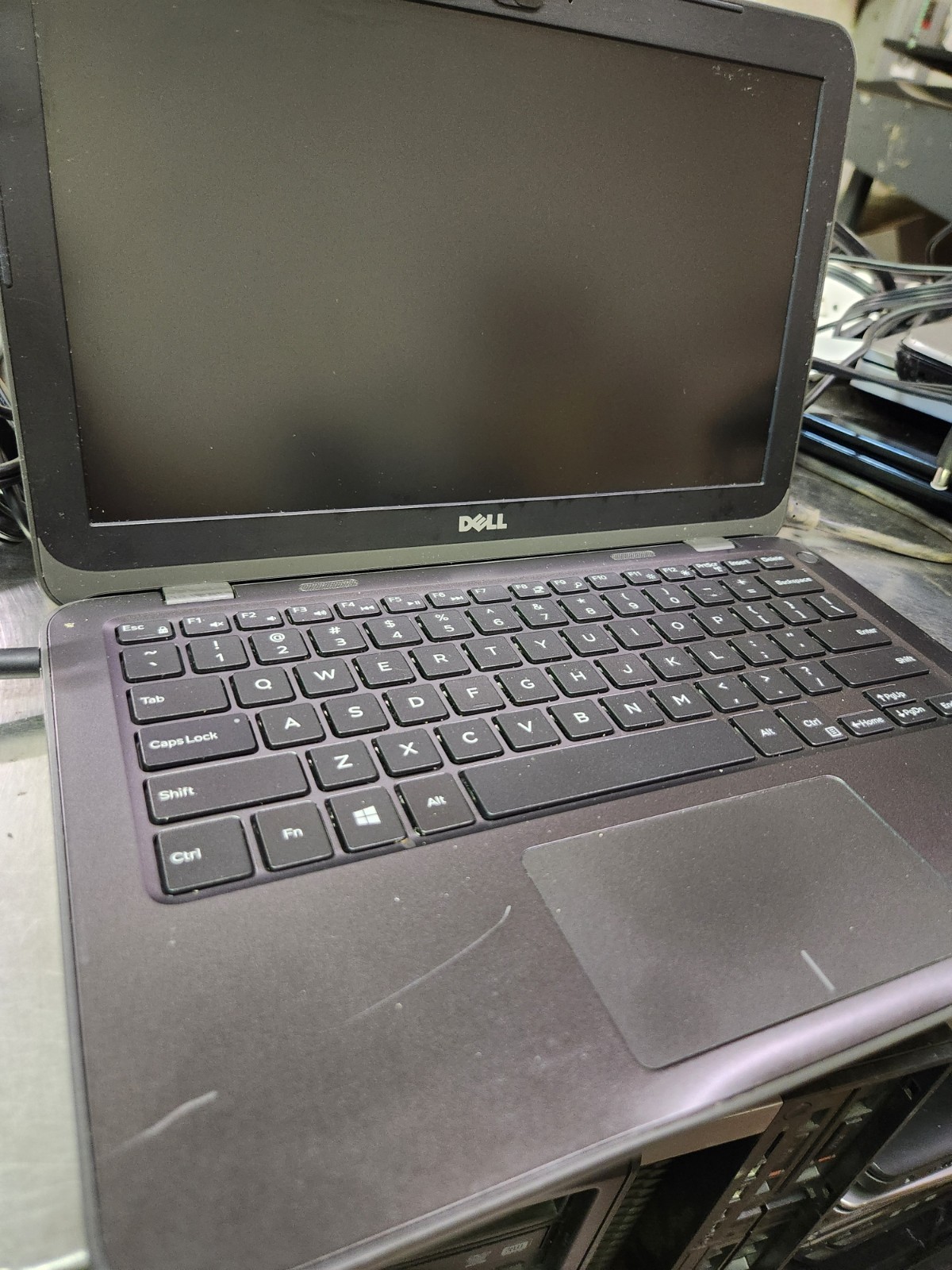 Dell Inspiron 11 3180 AMD A6-9220e @ 1.6GHz 4GB RAM 32GB eMMC Good Battery