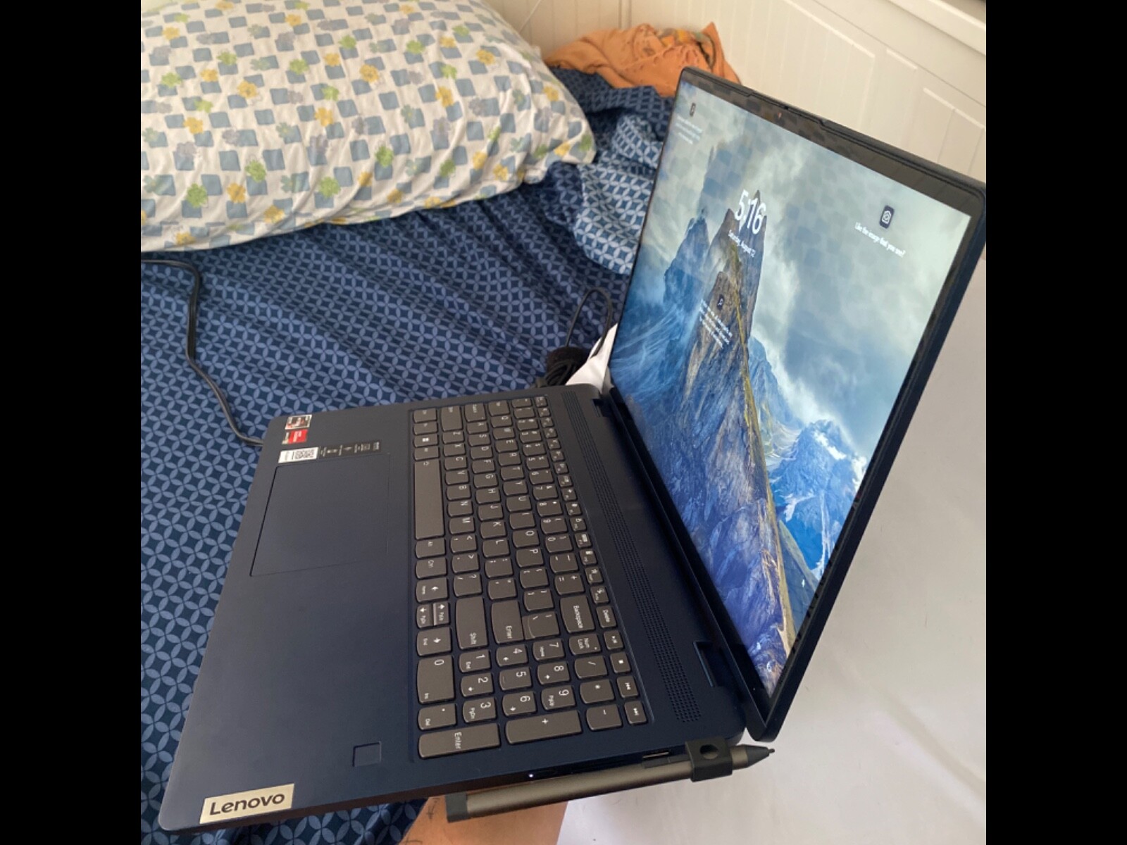 Lenovo IdeaPad Flex 5 16” (512GB SSD, AMD Ryzen 5 7530U, 4.50 GHz, 8GB RAM)…
