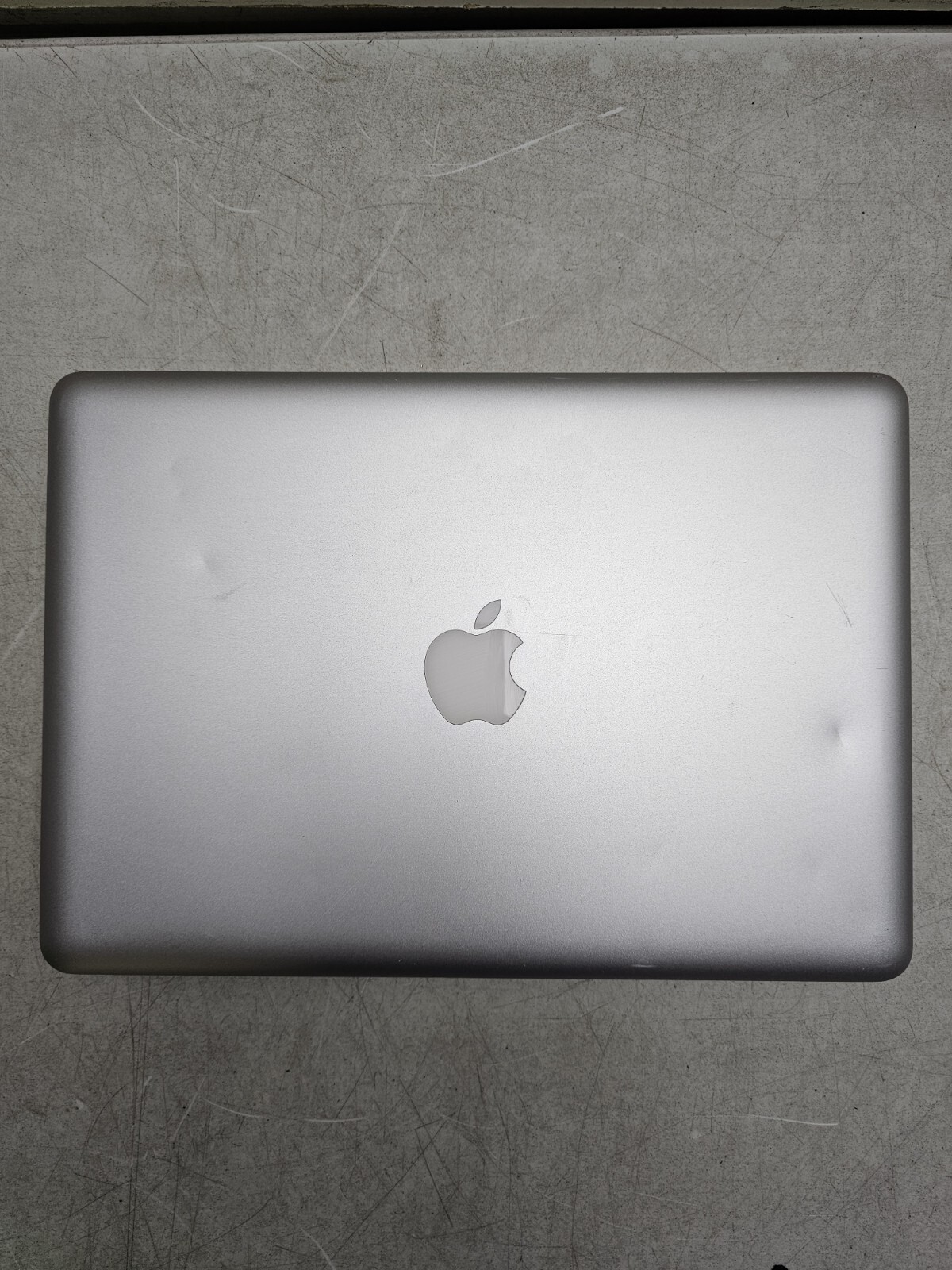 Apple MacBook Pro 9,2 Laptop – Good Image, glass cracked – 2.5 Ghz – Read Desc.