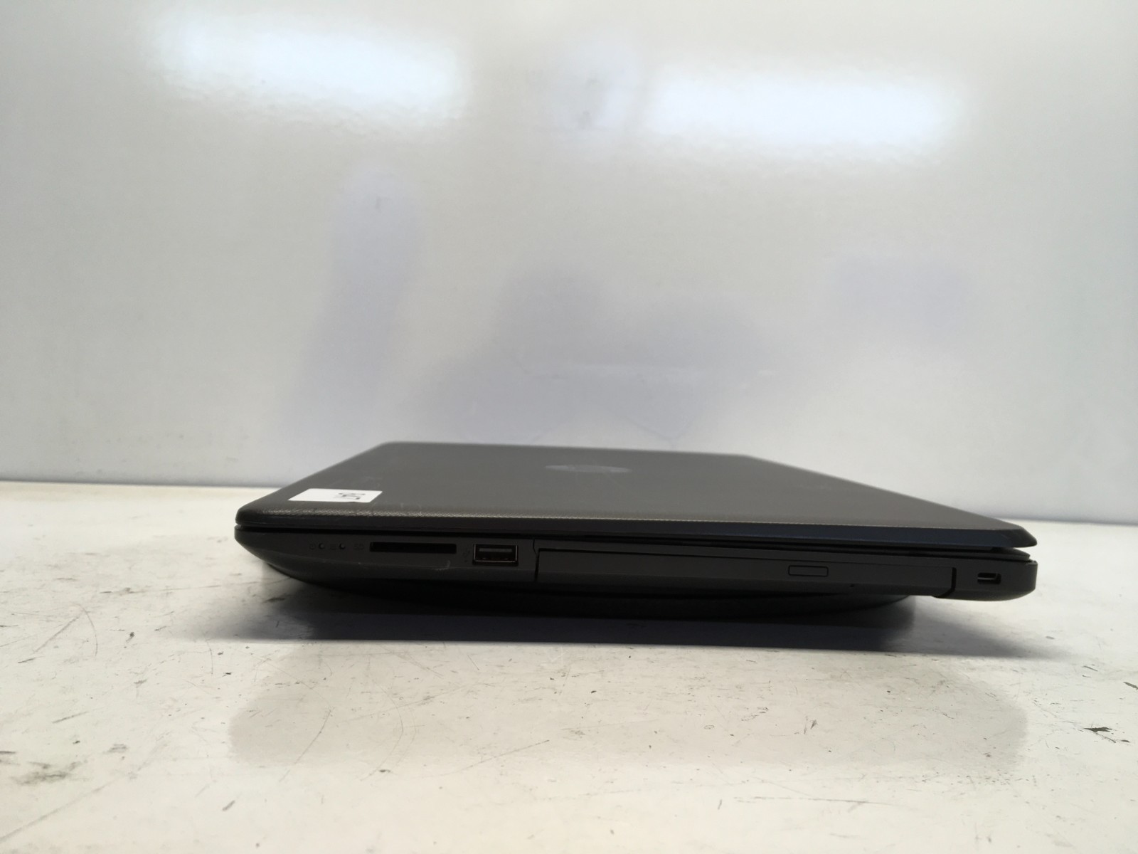 HP 255 G6 AMD A6-9220 2500MHz No RAM/HDD/Battery