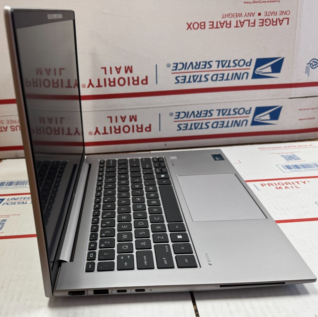 HP ZBook FireFly 14 G11 Laptop U7-165H 32GB 512GB – Privacy Screen – 1000 nits