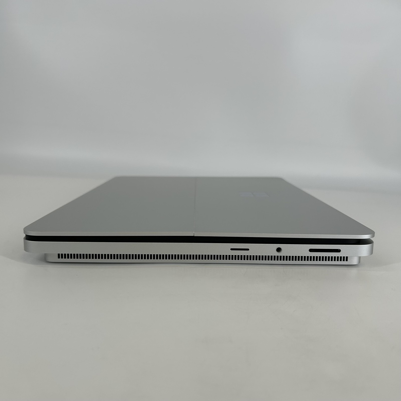 Surface Laptop Studio 2 14 2K TOUCH i7-13800H 32GB 1TB RTX 2000 Ada – BENT FRAME