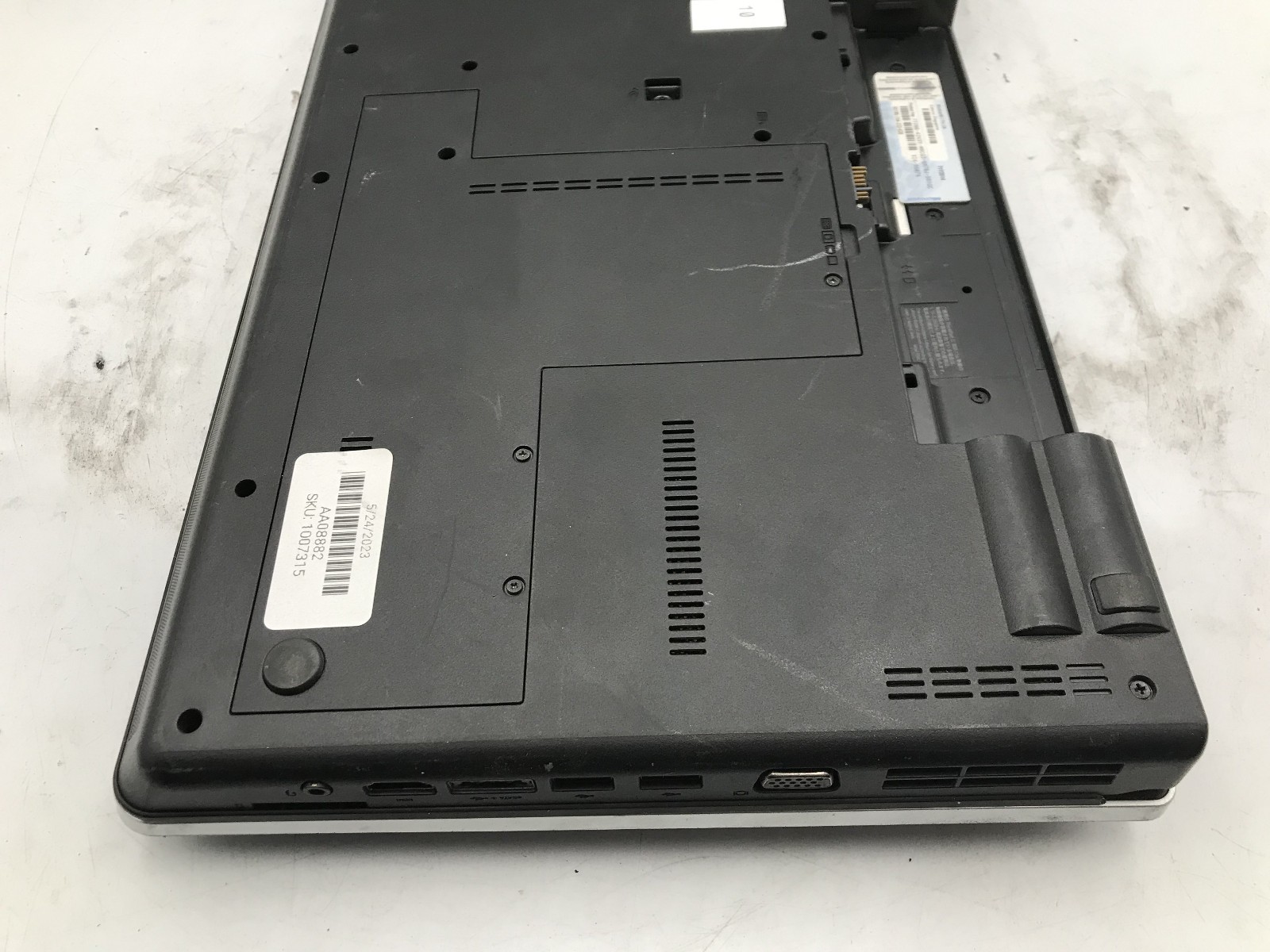 LENOVO THINKPAD E520 – BOOTS TO BIOS – INTEL I5 2430M – NO RAM – 15″ – READ -BB