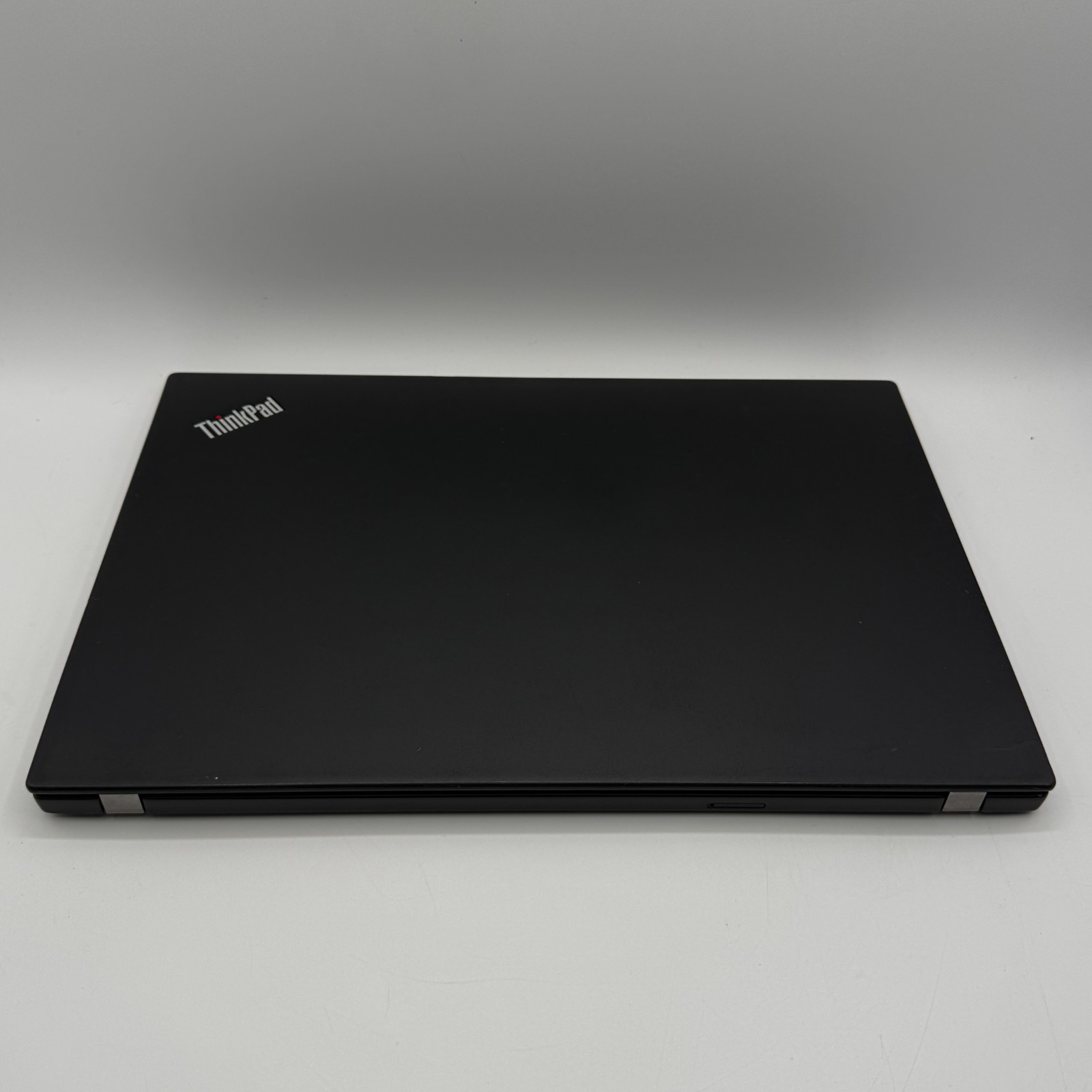 Lenovo ThinkPad T490s 14″ i7-8565U 16GB RAM 256GB SSD Win11 Pro Fingerprin Fair