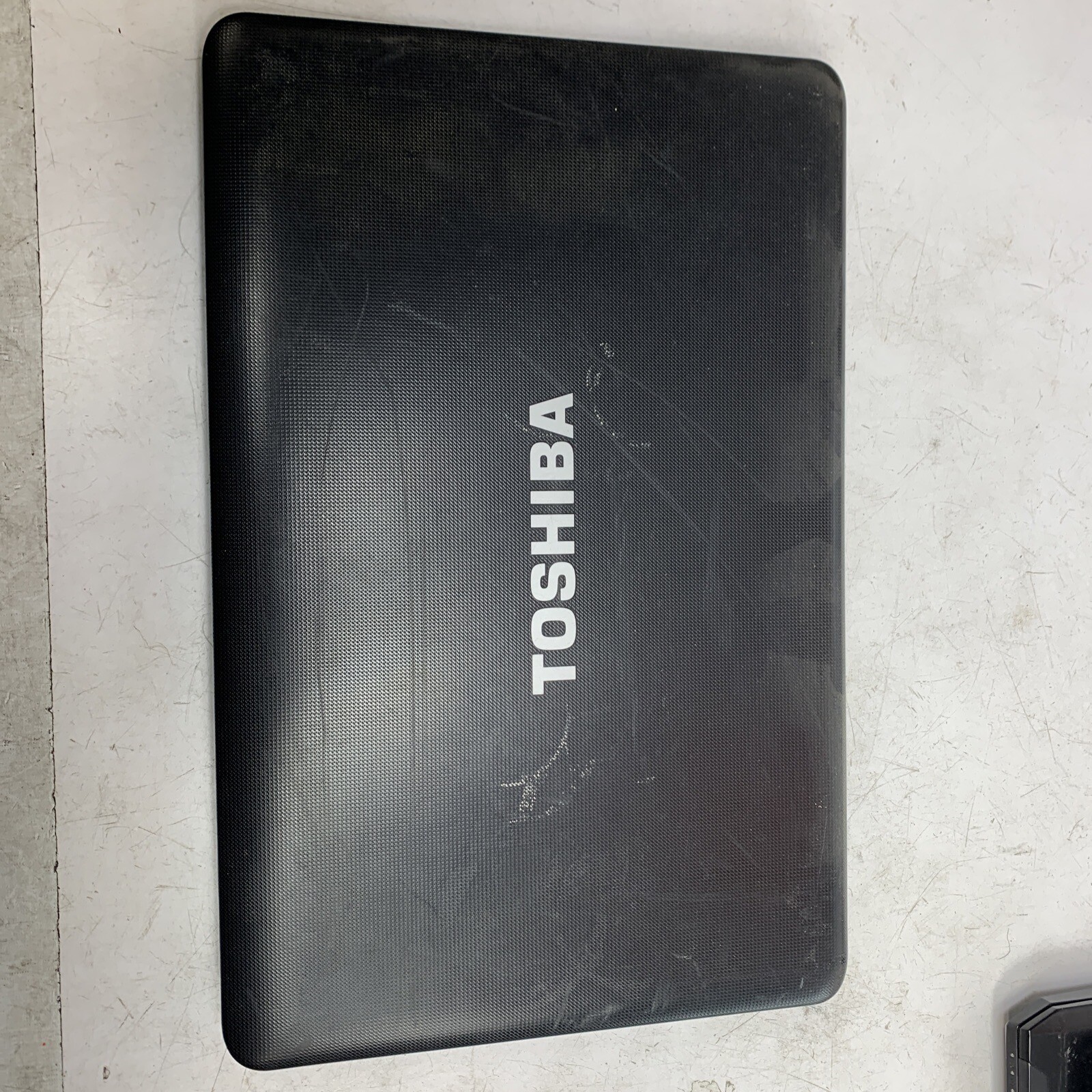 🍋Toshiba Satellite C650D 15.6″ Computer Laptop For Parts Or Repair🍊