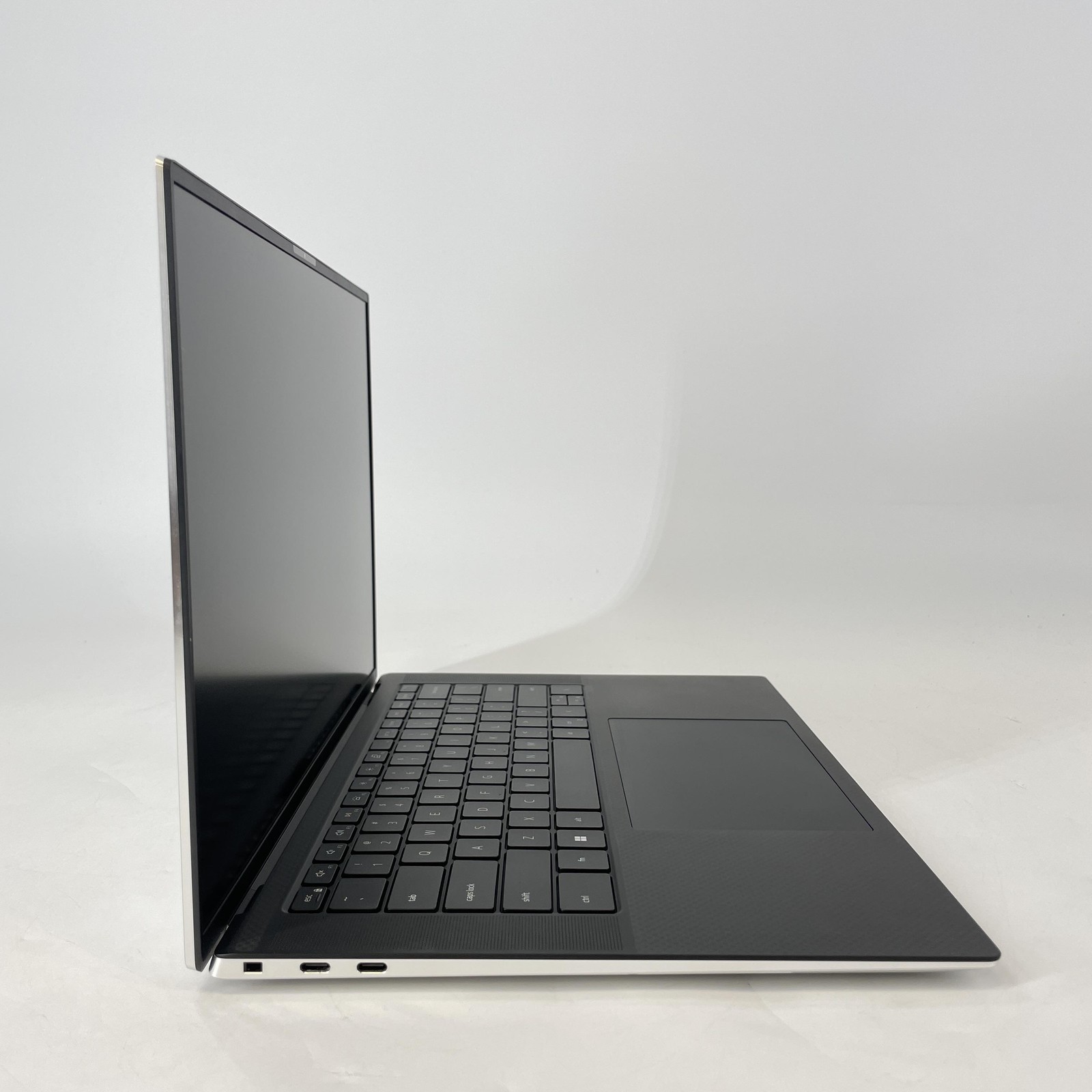 Dell XPS 15 9520 FHD+ 2.3 GHz i7-12700H 16GB 512GB SSD RTX 3050 Very Good