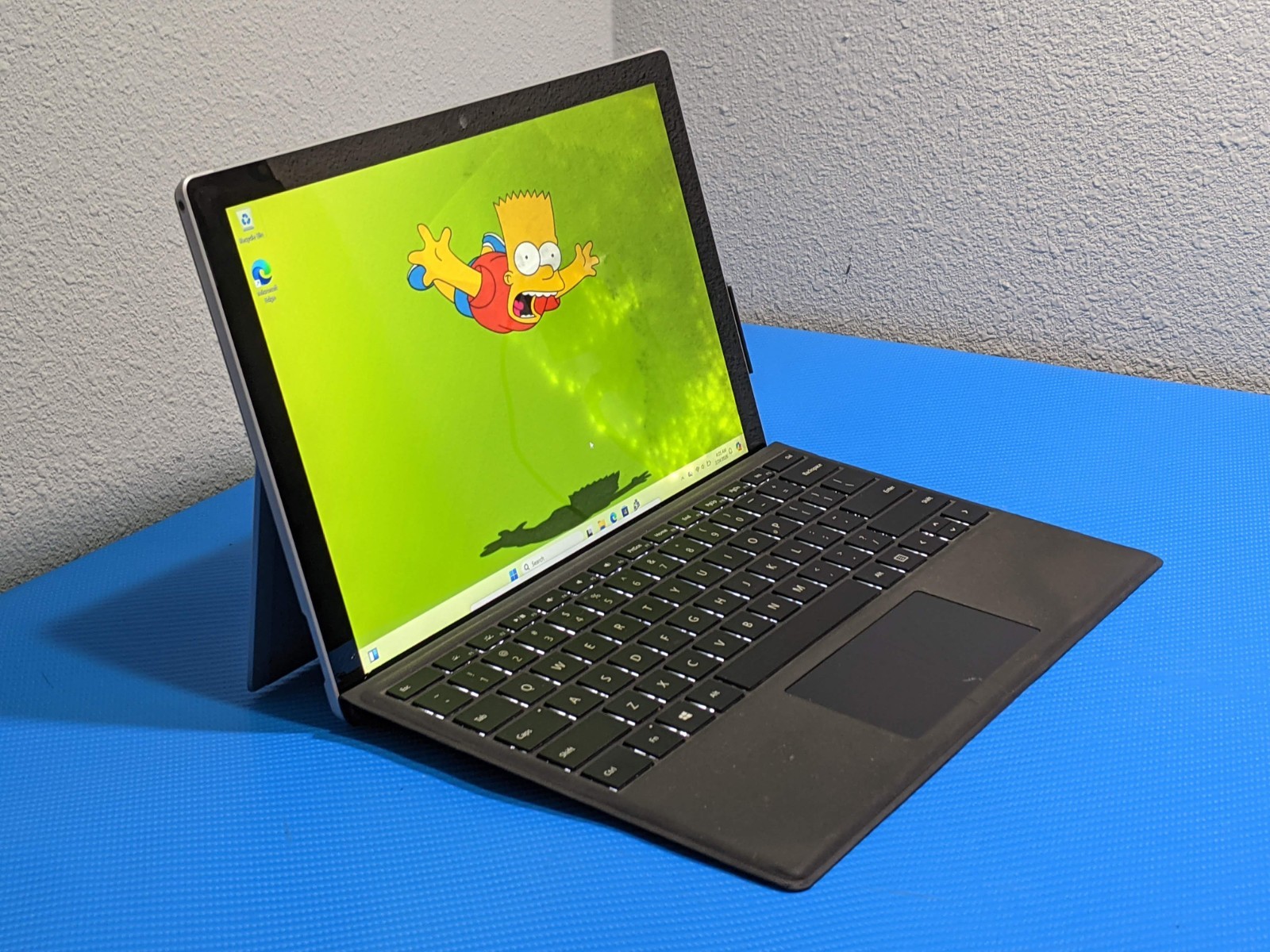MS Surface Pro 6 1796 12.3″ 2736×1824 TOUCH i7-8650U 1.9GHz 8GB 256GB SSD AS-IS