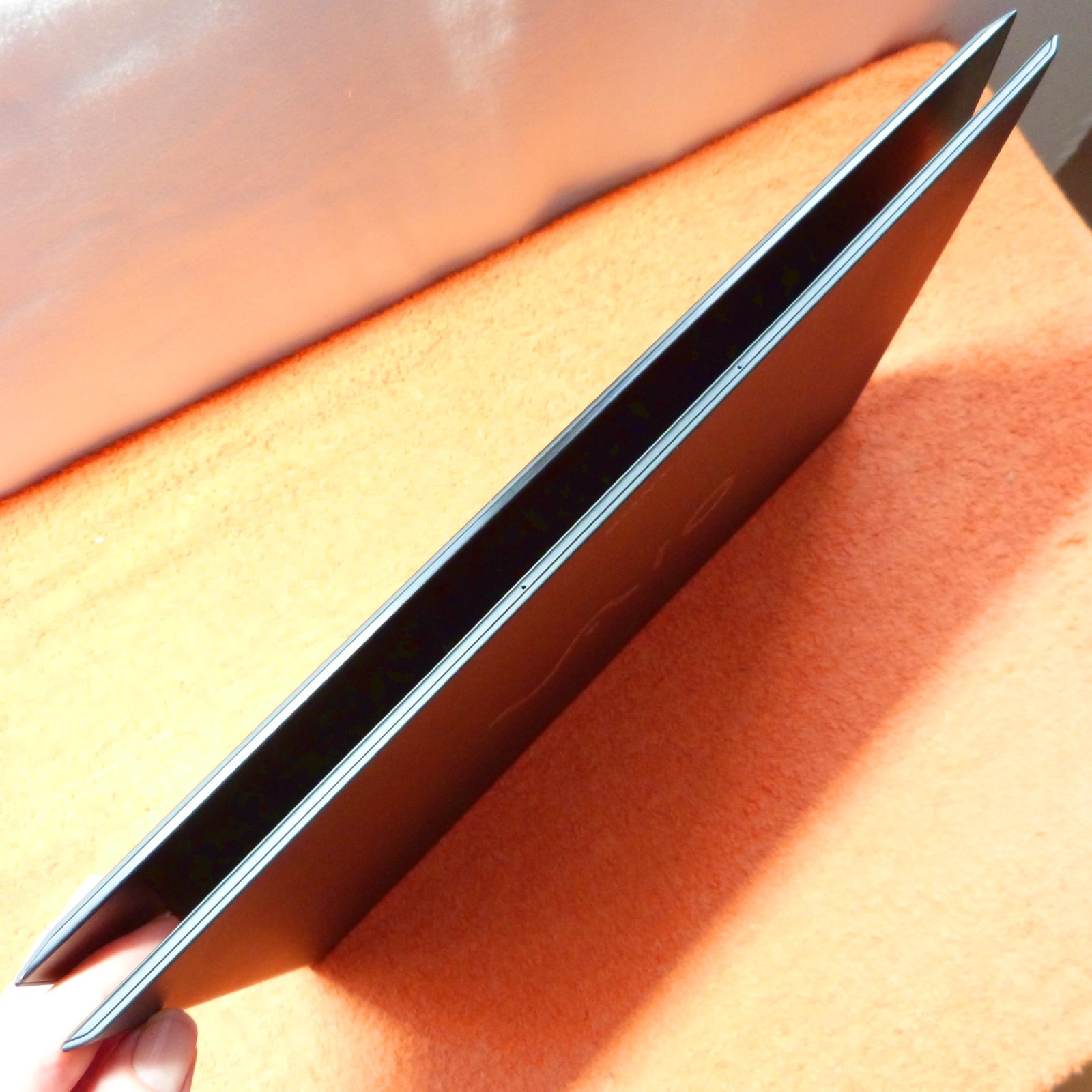 Sony Vaio PRO SVP13 13″ FULLHD l Carbon Fiber Thinnest UltraBook ONLY 800GRAMS