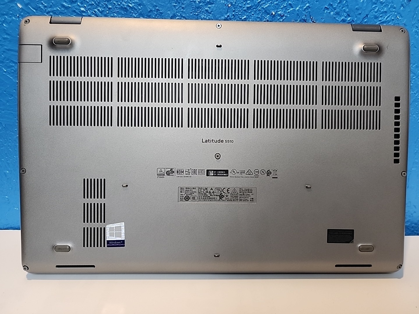 Dell Latitude 5510 . Laptop Pc I7 10th Gen. With Charger