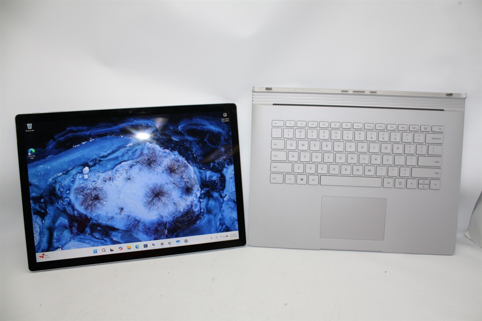 15.6″Microsoft Surface Book 2 1793 i7-8650U 1.90GHz RAM 16GB NVMe 512GB