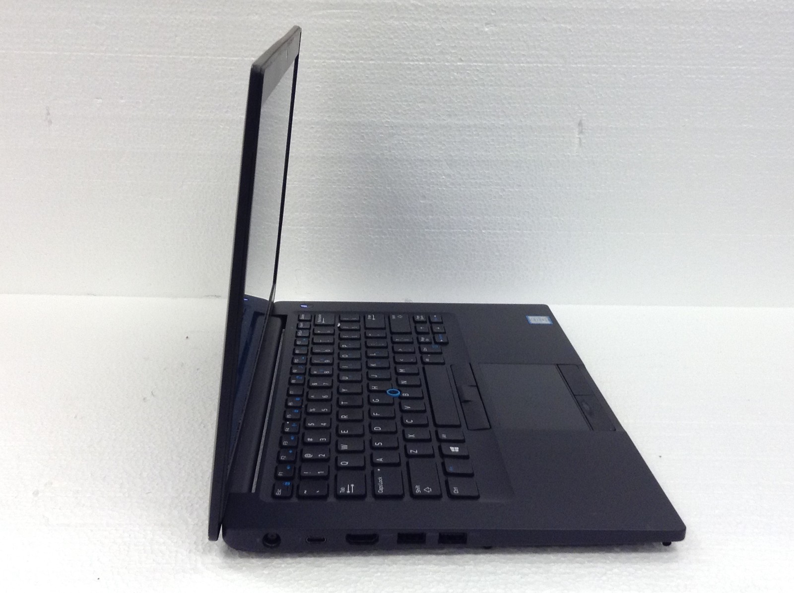 Dell Latitude 7490 Laptop i7-8650U 1.90GHz 14″ FHD Webcam WiFi No RAM No AS / IS