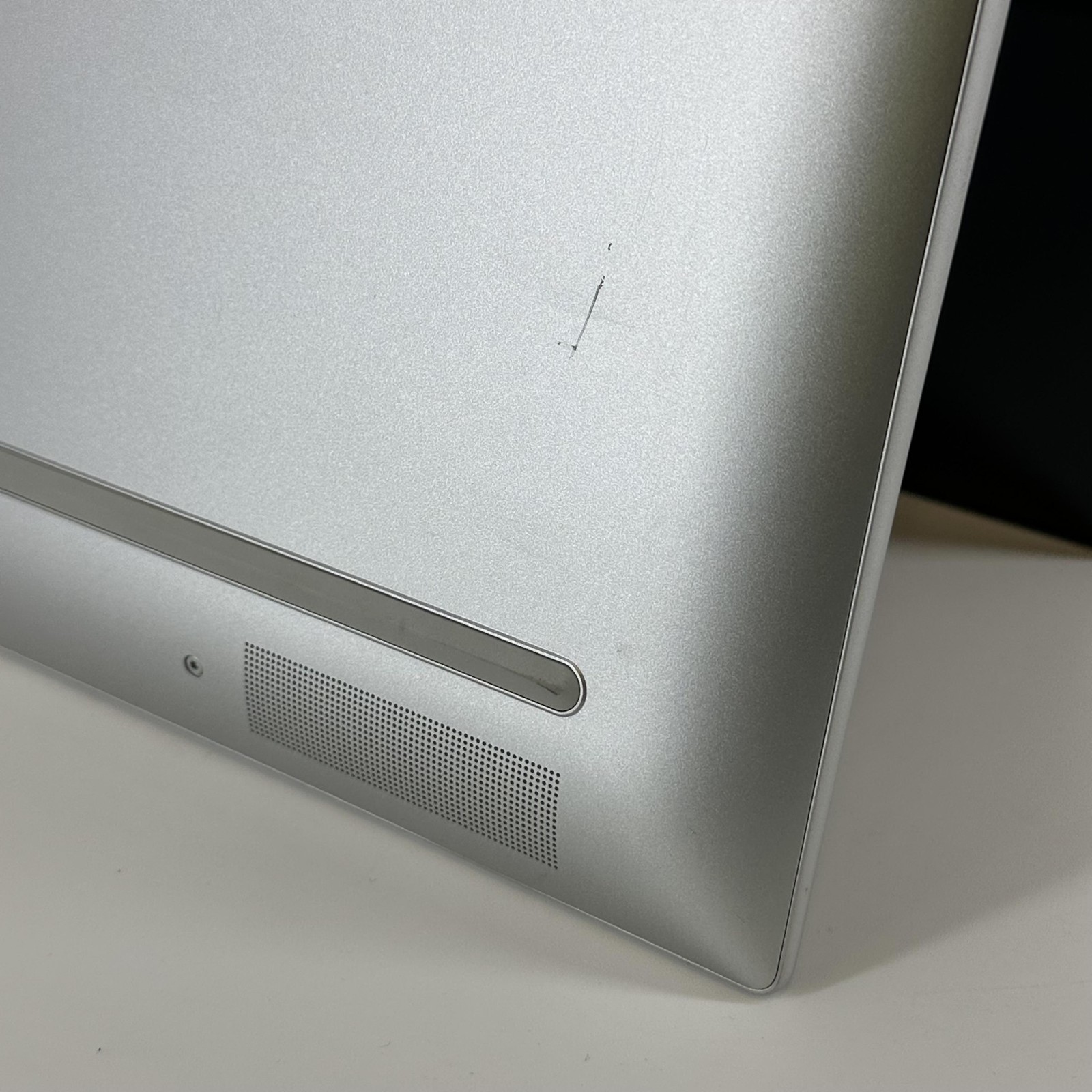 HP Envy 17 Silver FHD TOUCH 2.1 GHz i7-1260P 32GB RAM 1TB SSD Good