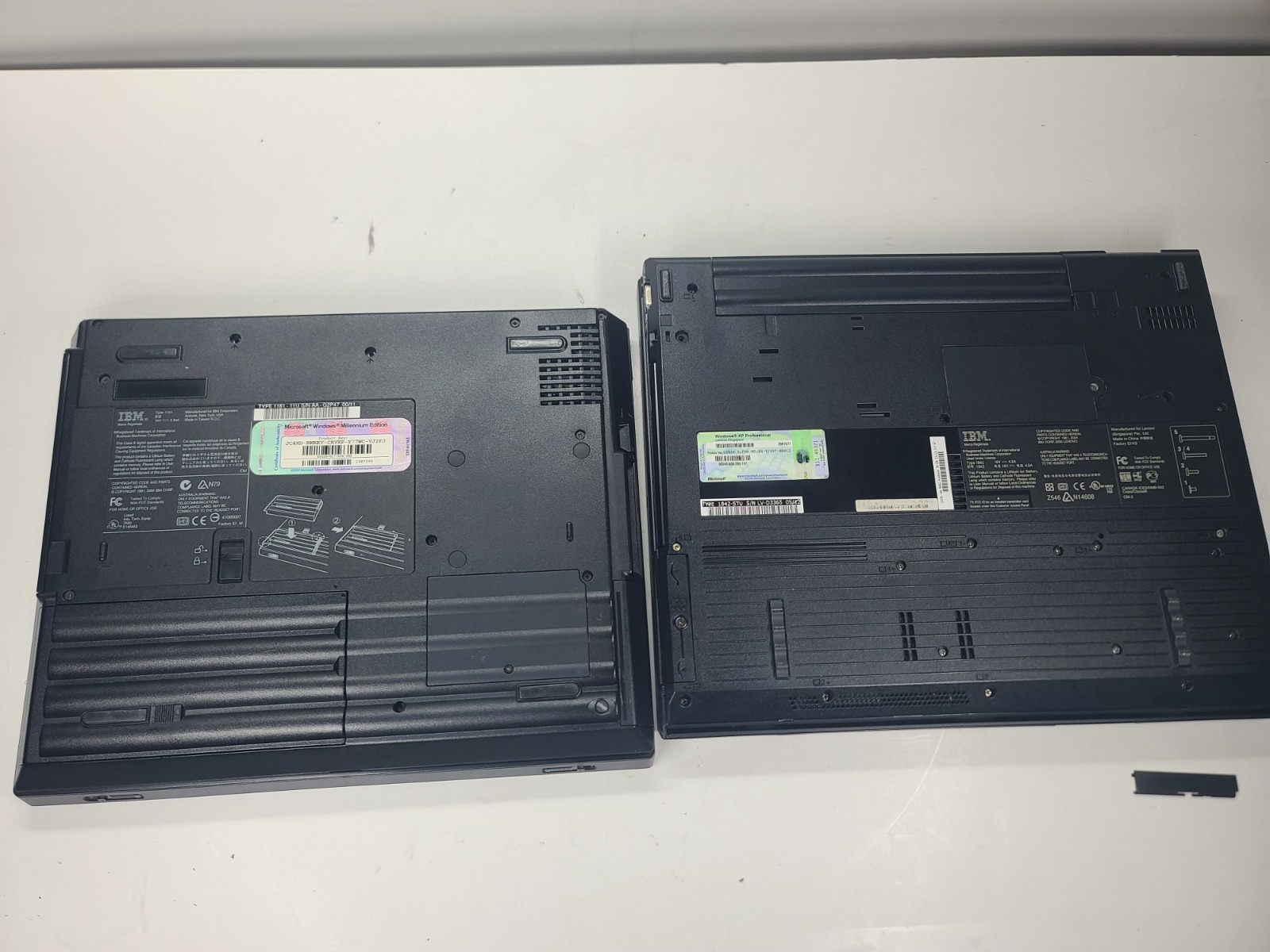 IBM ThinkPad R50e/ IBM ThinkPad I Series. No HARD-DRIVES. Untested