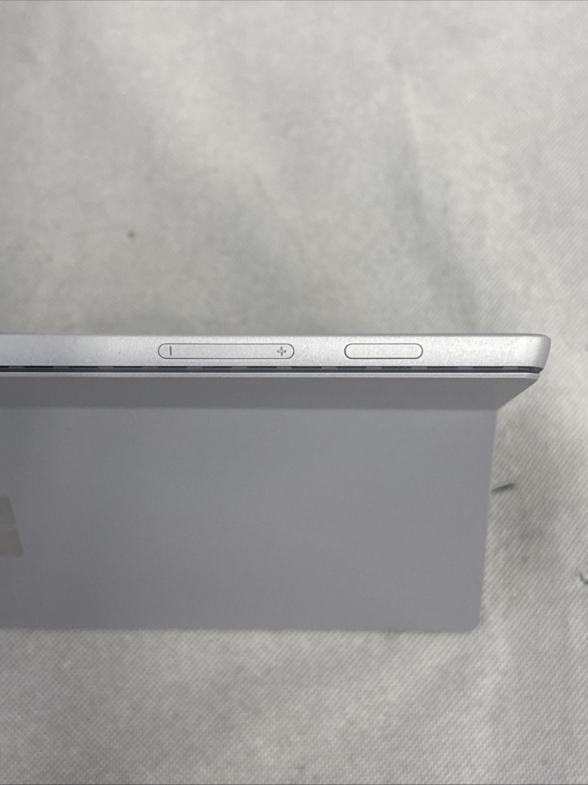 Microsoft Surface Pro 5 (1807, 128GB, Intel i5 7th, 4GB) Cellular – Platinum