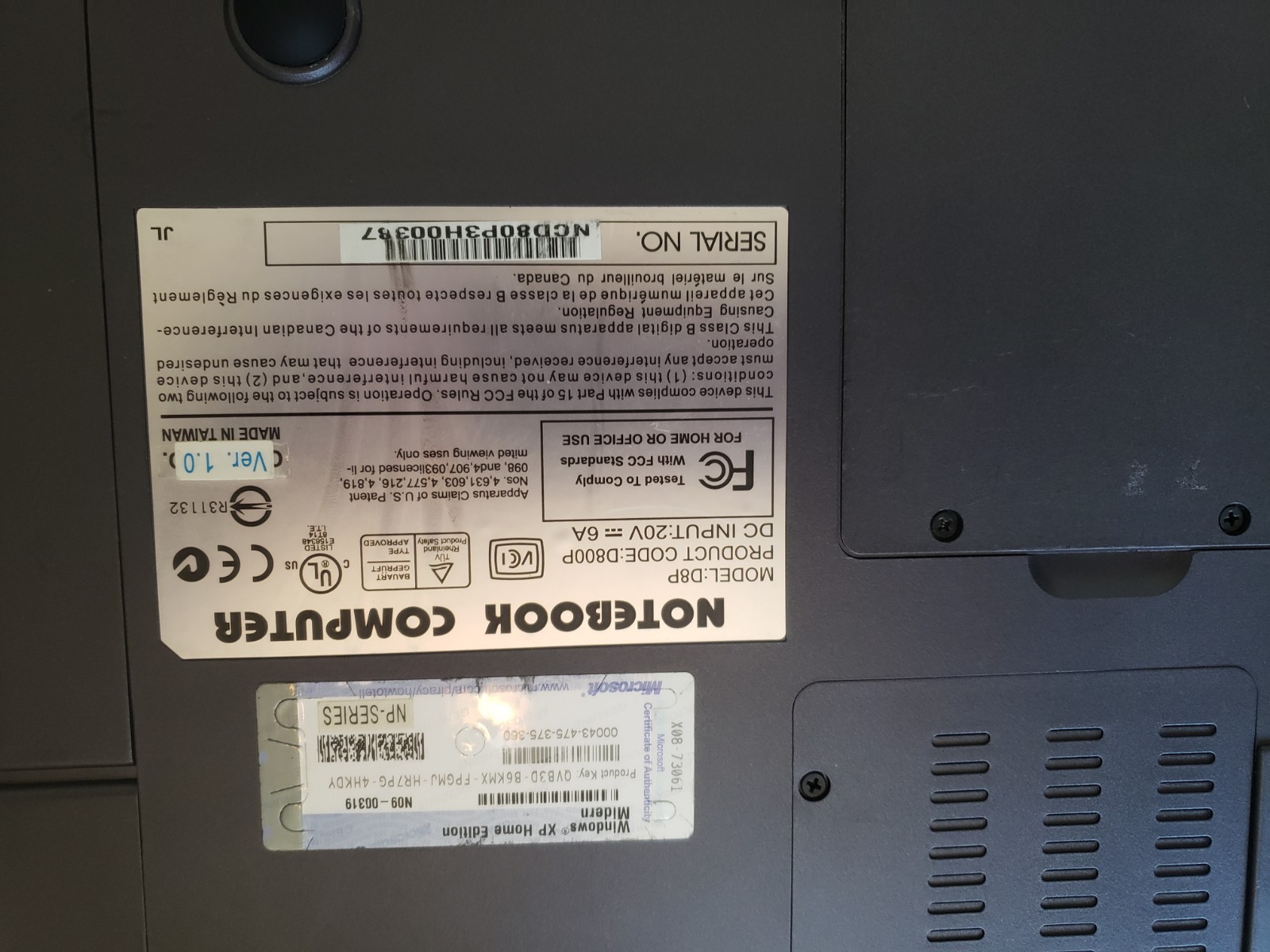 Sager Clevo D800P 16″ Laptop Intel Pentium 4 Vintage Gaming Clean But Untested