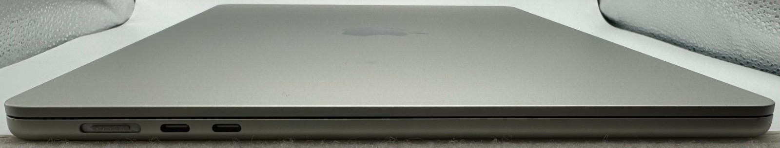 Apple Macbook Air – 15.3″ – M4 – 1TB SSD – 24GB RAM – A3241 – 91% Battery – Used