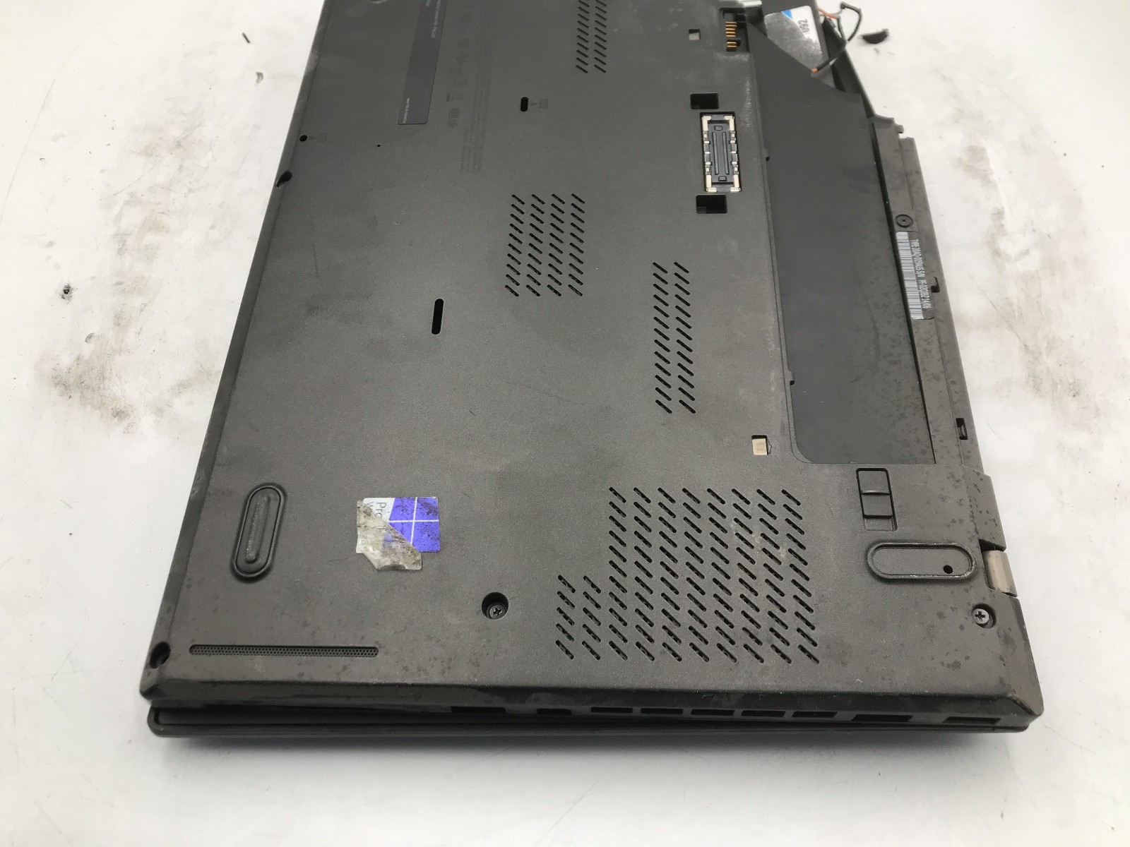 LENOVO THINKPAD T440S – FOR PARTS/DAMAGED UNIT – INTEL I5 4TH GEN – NO RAM – BB