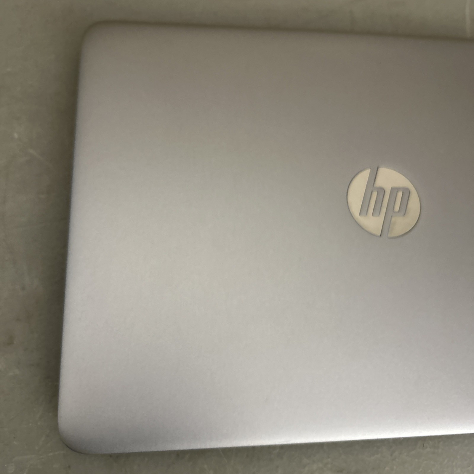 HP EliteBook 840 G4 14″ Core i5 8GB RAM, 256 GB SSD Window 11