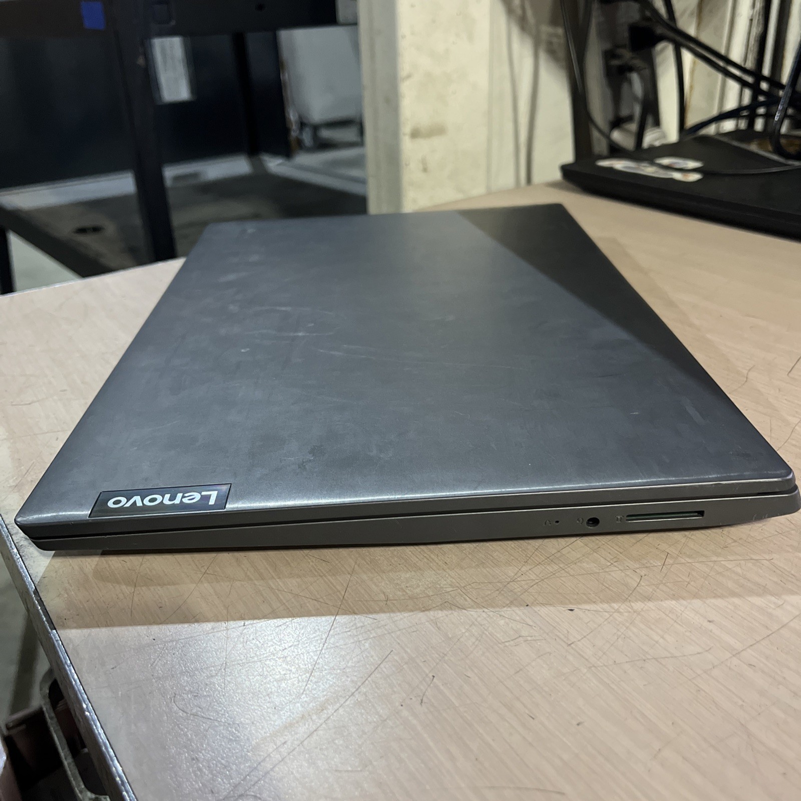 LENOVO V15-ADA AMD ATHLON GOLD 3150U 8GB RAM NO HD