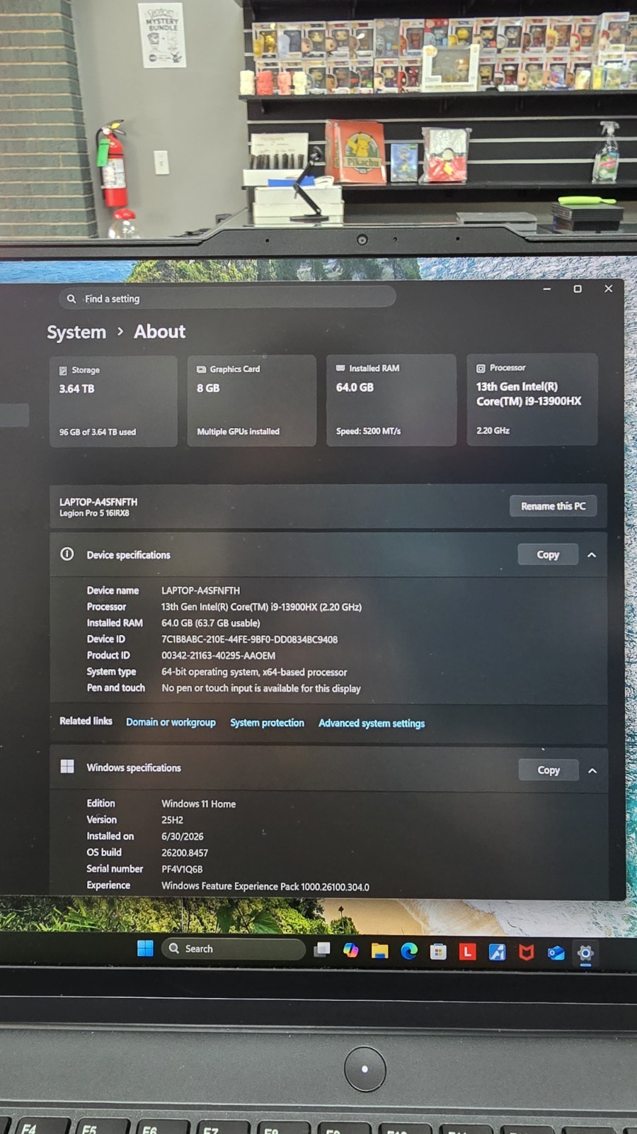 Lenovo Legion Pro 7 16IRX8H Laptop 16″, I9-13900HX RTX 4070 64GB DDR5 4TB SSD