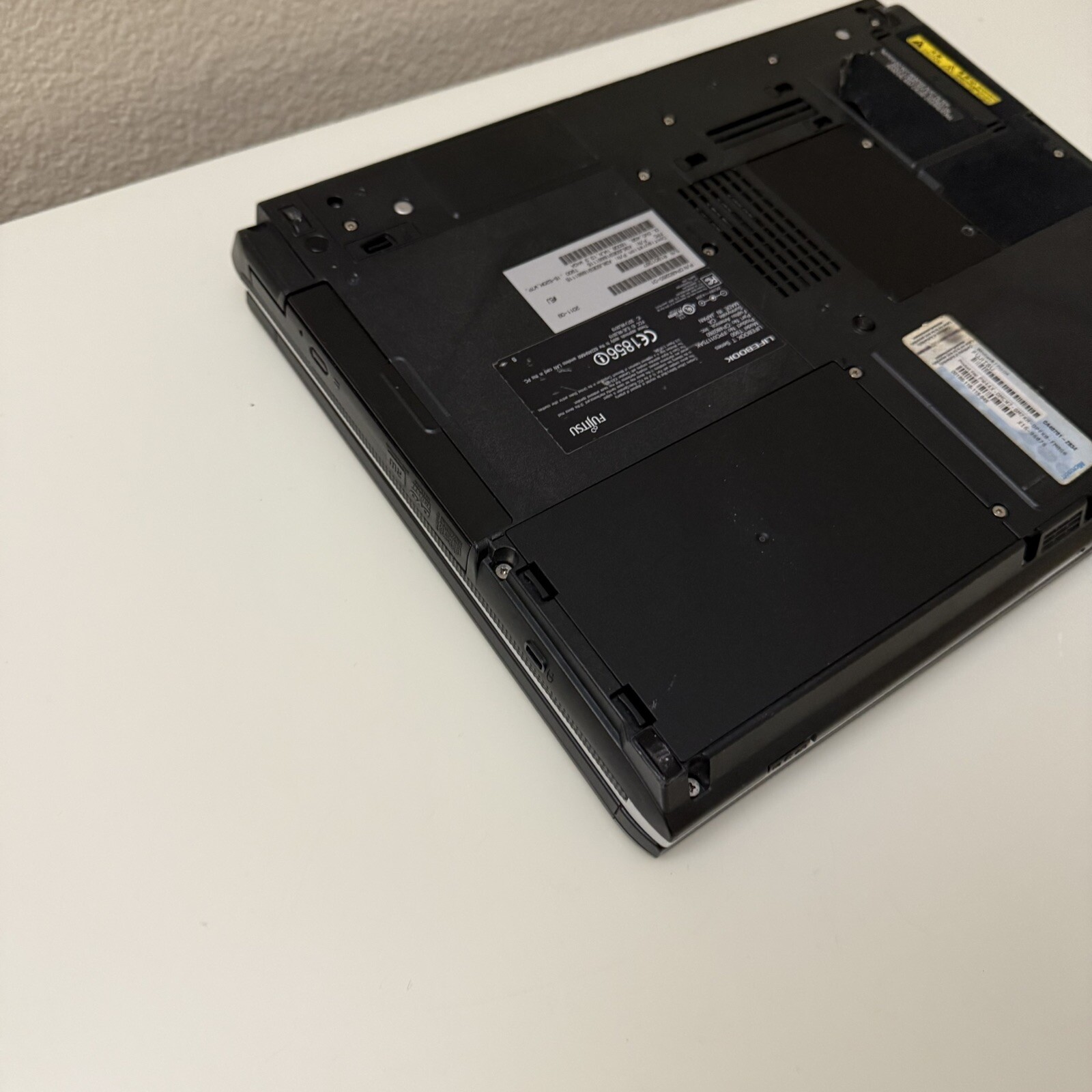 Fujitsu Lifebook T900, Intel core i5-M520 @2.40GHz, 6GB Ram Windows Vista