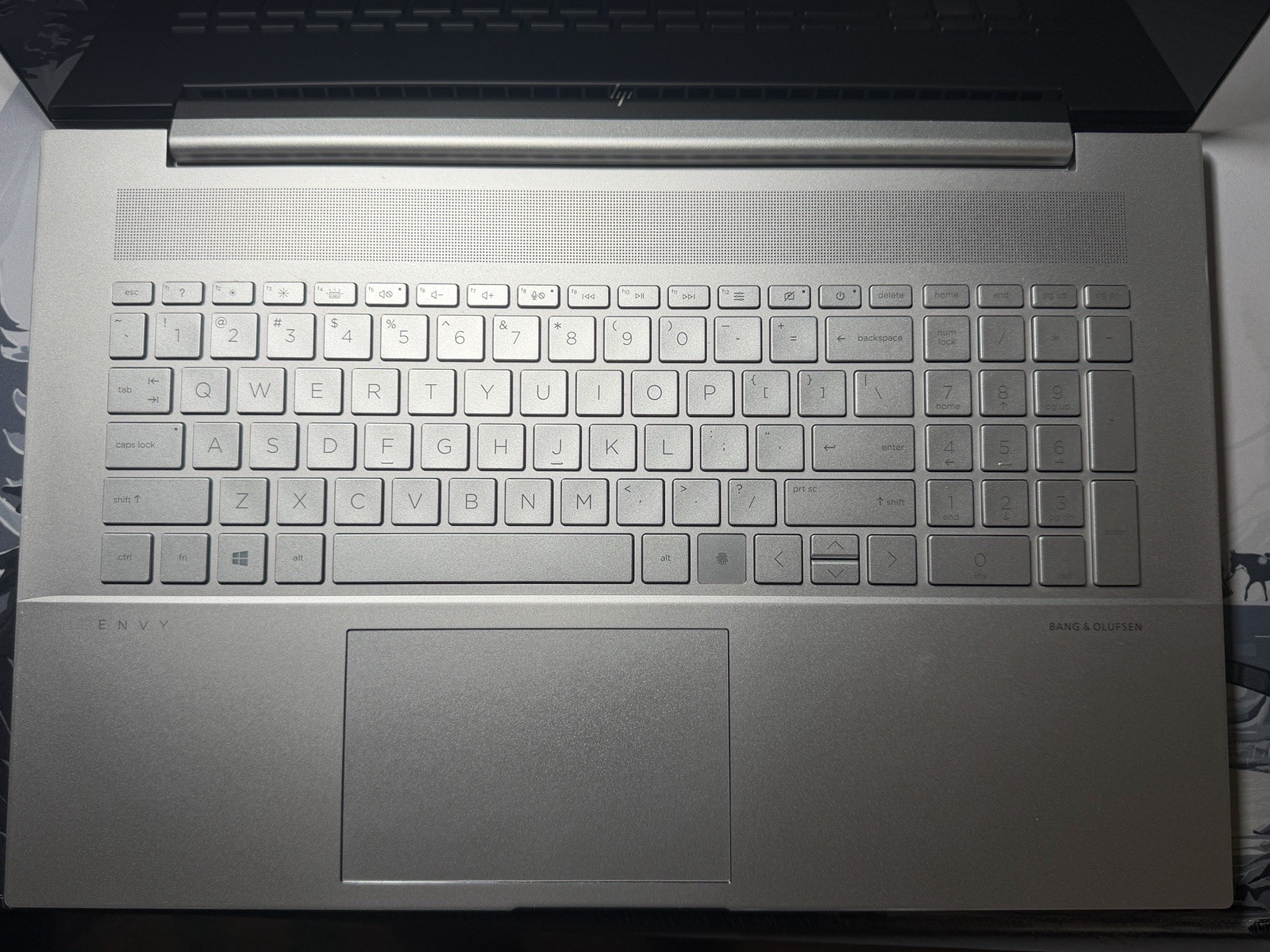 HP ENVY Laptop 17m-ch1013dx FHD Touchscreen Intel i7-1195G7 16GB 512GB SSD Win11