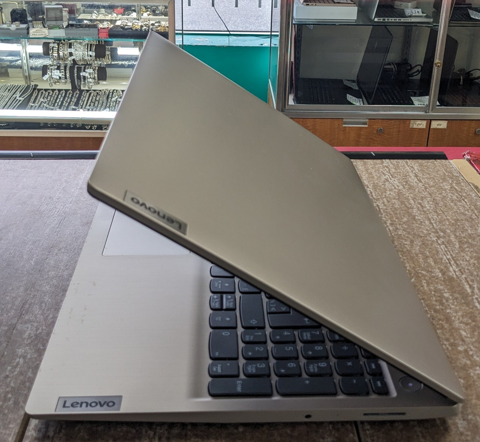 Lenovo IdeaPad 3 15IML05 15.6″ Intel Pentium 6405U, 1TB HDD, 8GB Ram,Windows 10