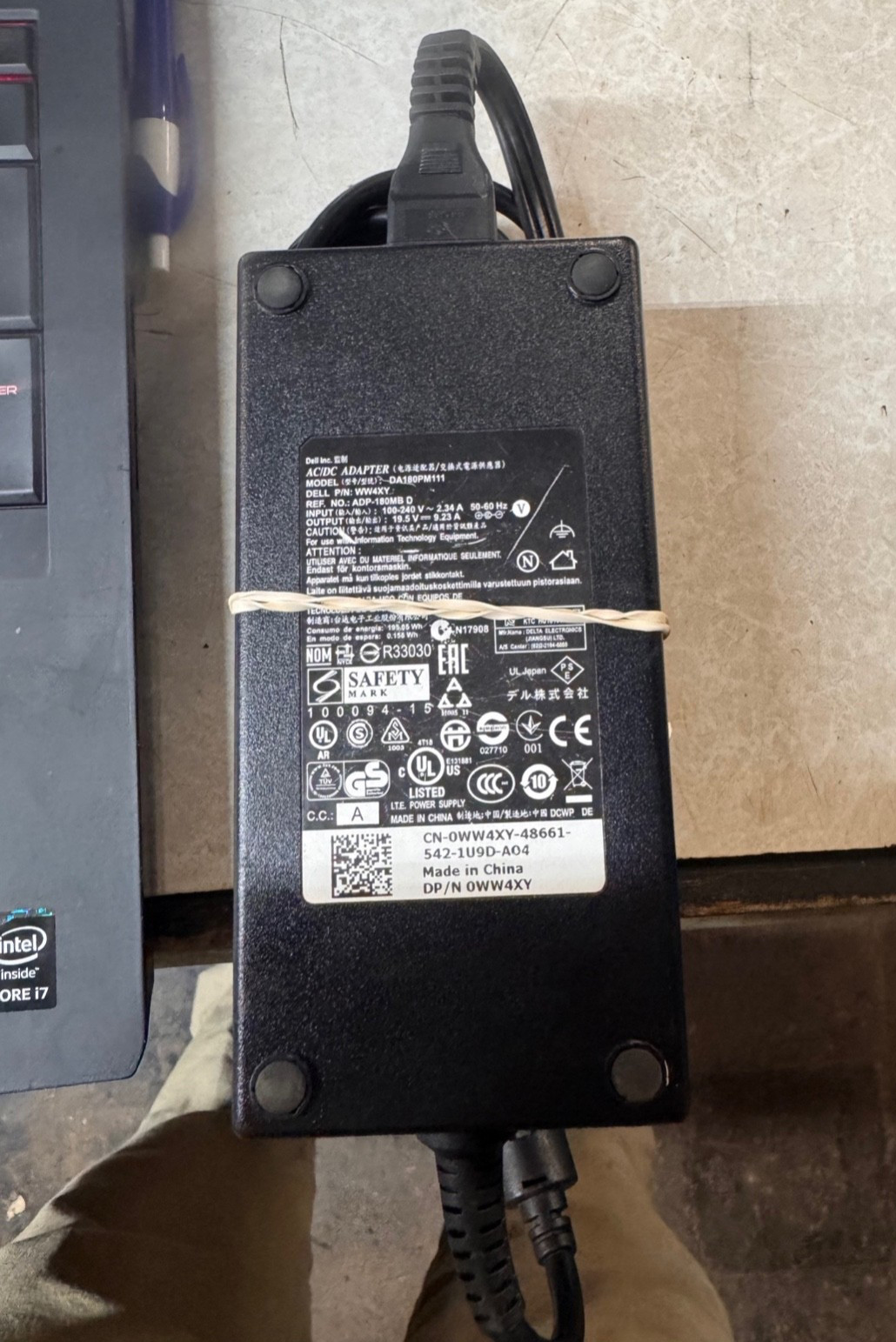 Alienware 17 R2 i7 P43F 930GB 16.0GB FOR PARTS OR REPAIR