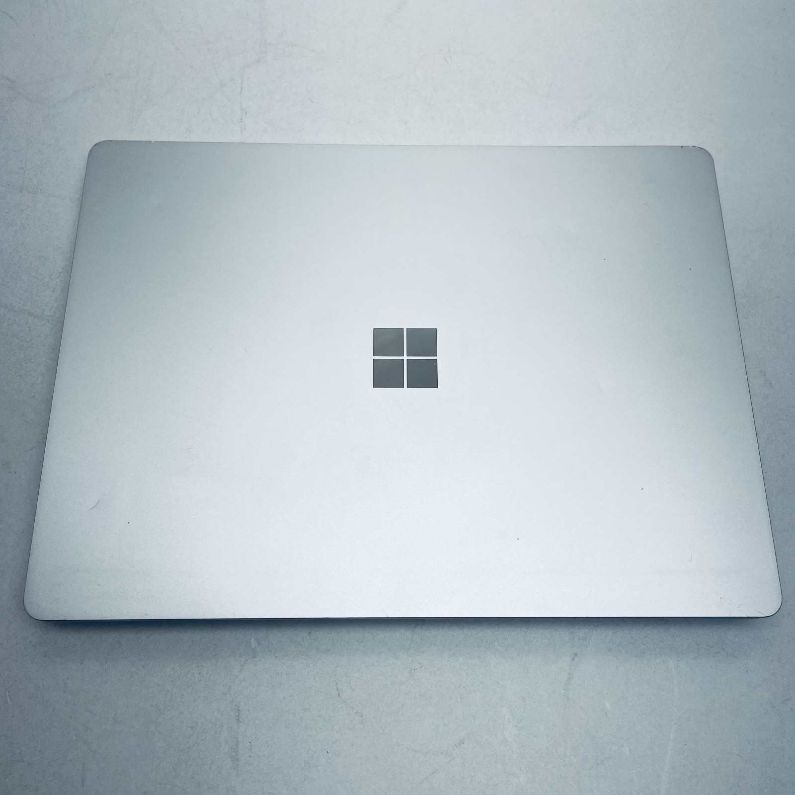 Microsoft Surface Go 2 Laptop i5-1135G7 2.4GHz 8GB RAM 128GB SSD