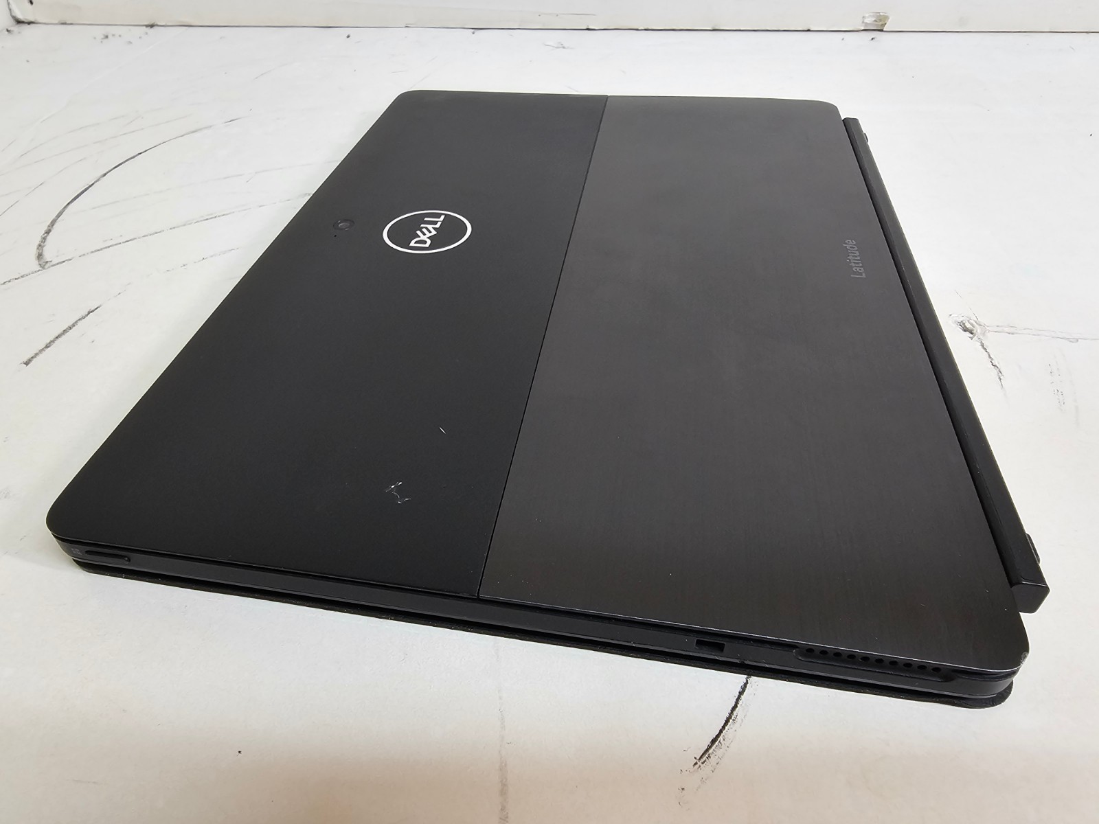 Dell Latitude 5290 Tablet Laptop – 1.7 GHz i5-8350U 8GB 256GB 12.5″ Touchscreen