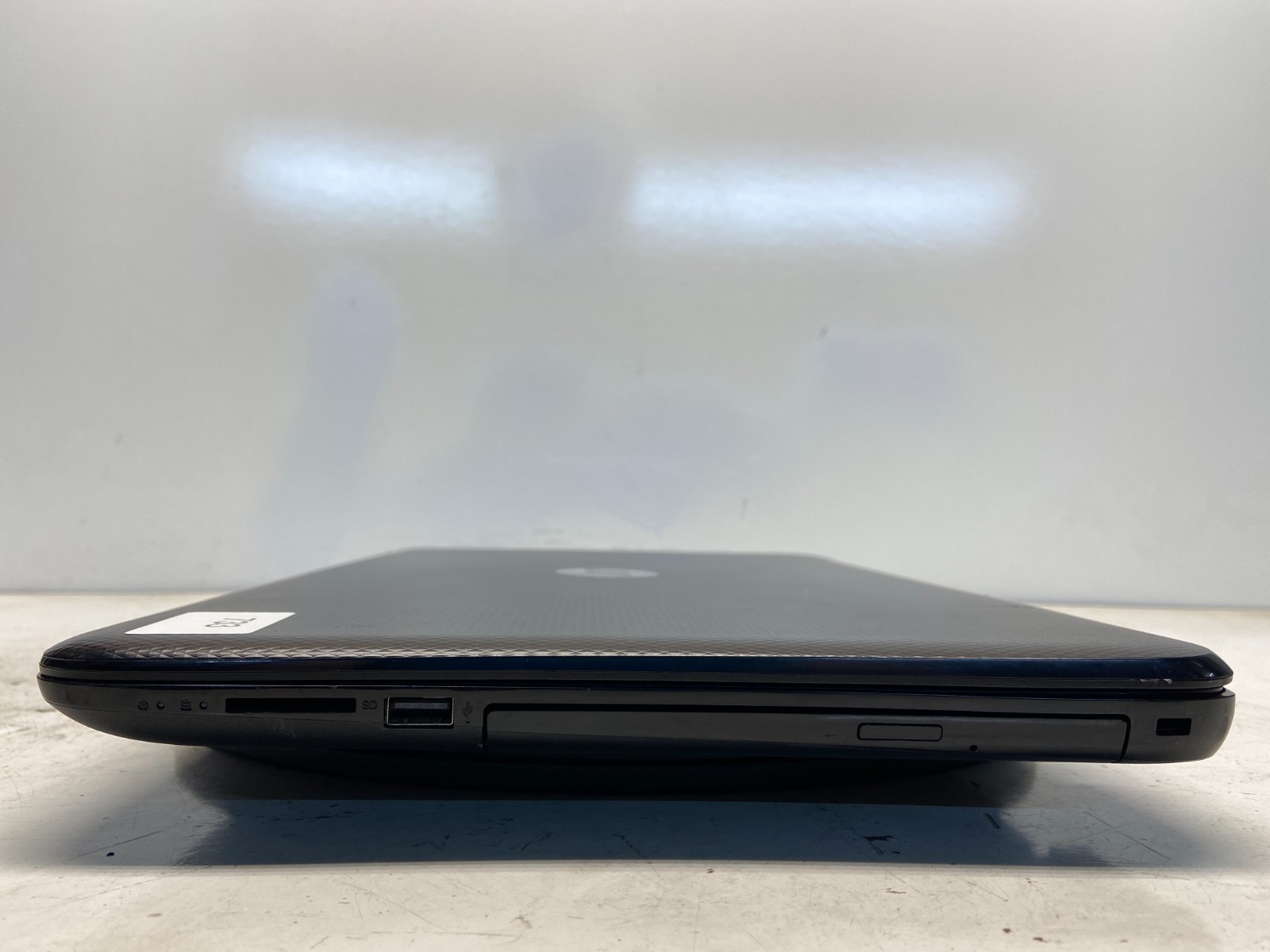 HP 15-AF131DX AMD A6-5200 2000MHz 4 GB NO HDD – READ