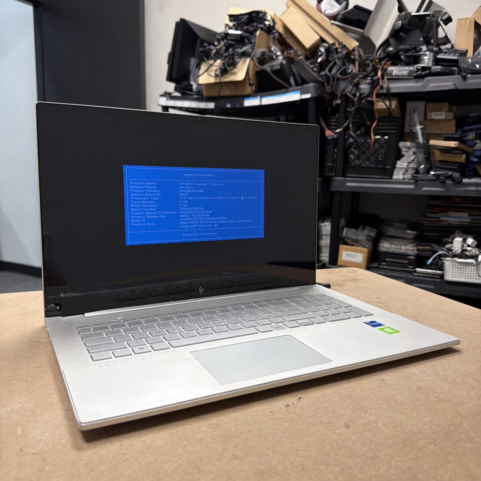 *BROKEN SCREEN HP Envy 17.3″ I7-1165G7 Laptop 8GB RAM NO SSD MX450