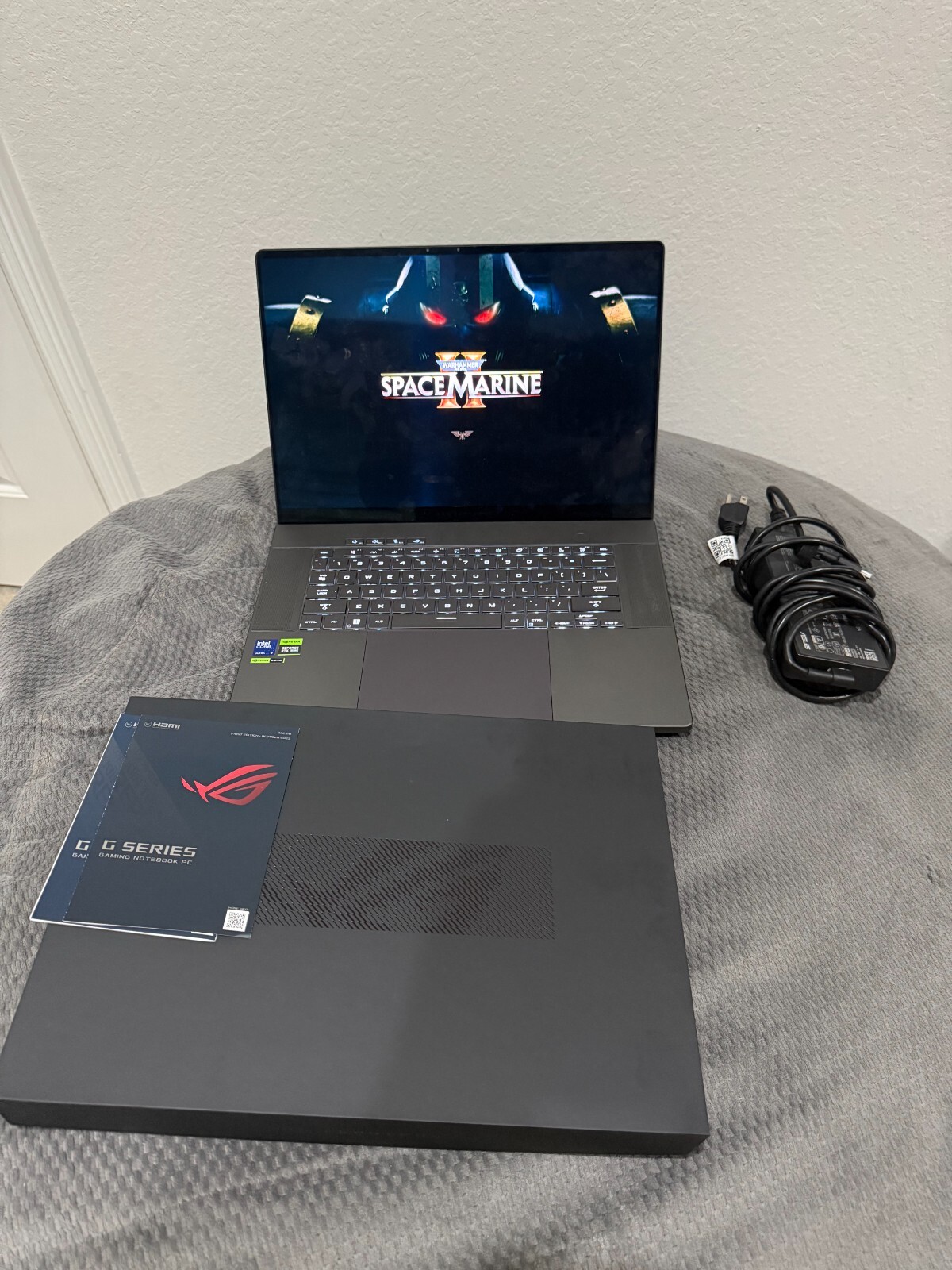 Asus rog Zephyrus g16 rtx 4090 (Flaghip Model) USED CONDITION