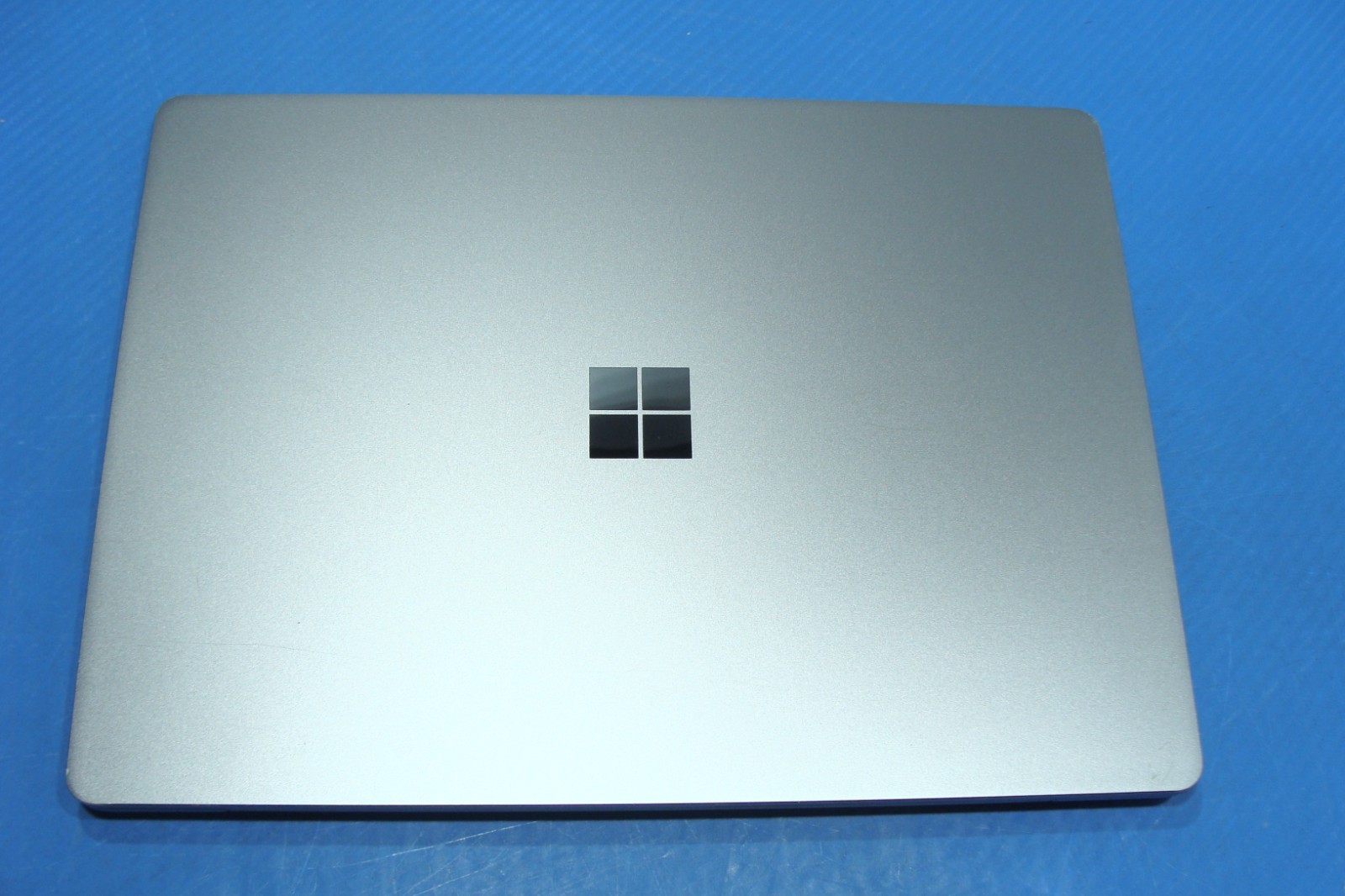 Microsoft Surface Laptop Go 2 12.4″ TOUCH i5-1135G7 2.4GHz 8GB 256GB Win 11 Home