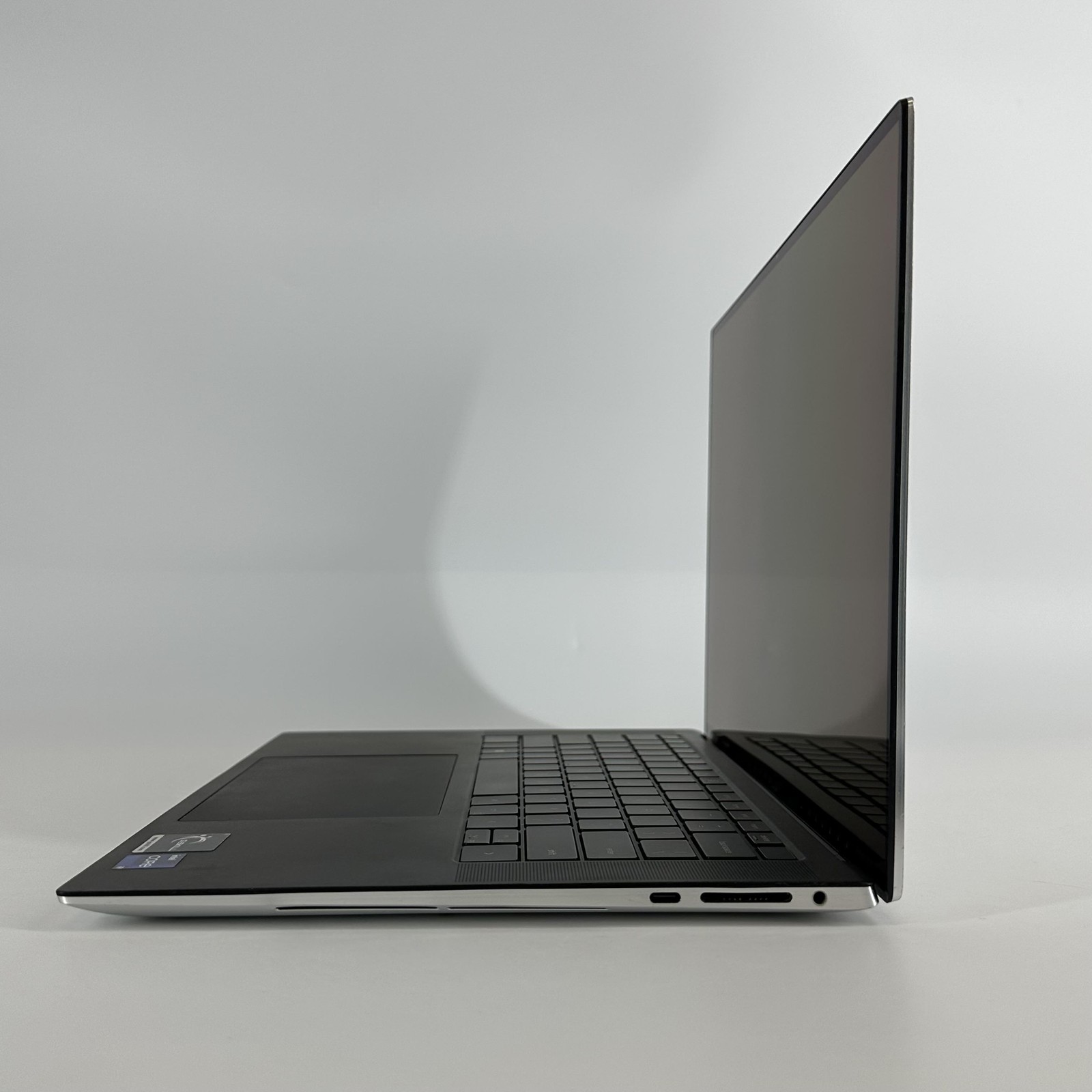Dell XPS 15 9530 3.5K TOUCH 2.6 GHz i9-13900H 32GB 1TB SSD NVIDIA RTX 4060 Good