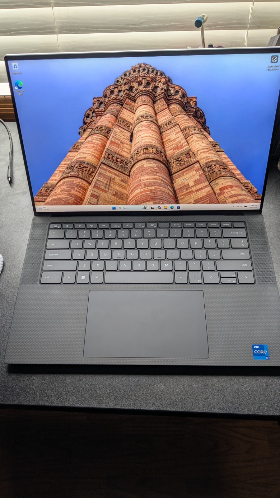 Dell XPS 9520 15.6”( 2TB SSD, Intel Core i7, 32GB, NVIDIA GeForce RTX3050)