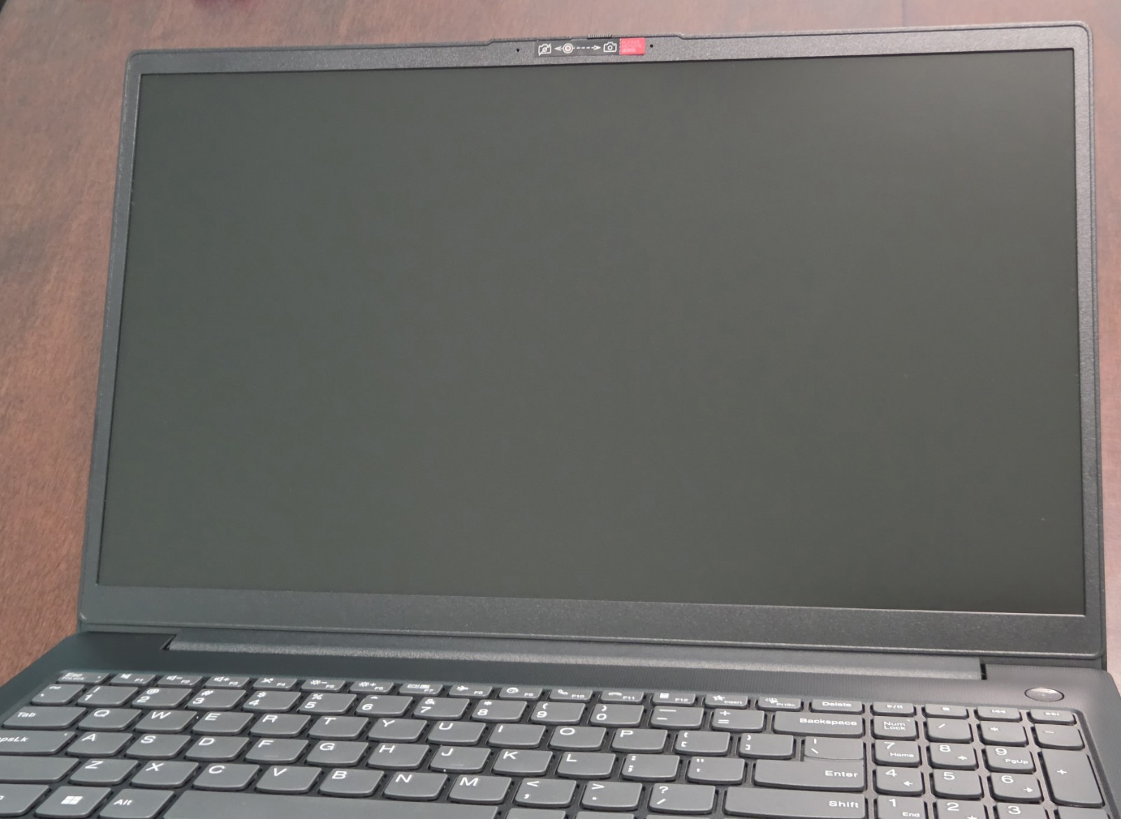 READ* Lenovo V15 G4 ABP 15.6″ FHD Ryzen 7 7730U 2.00GHz 16GB DDR4 512GB SSD W11H