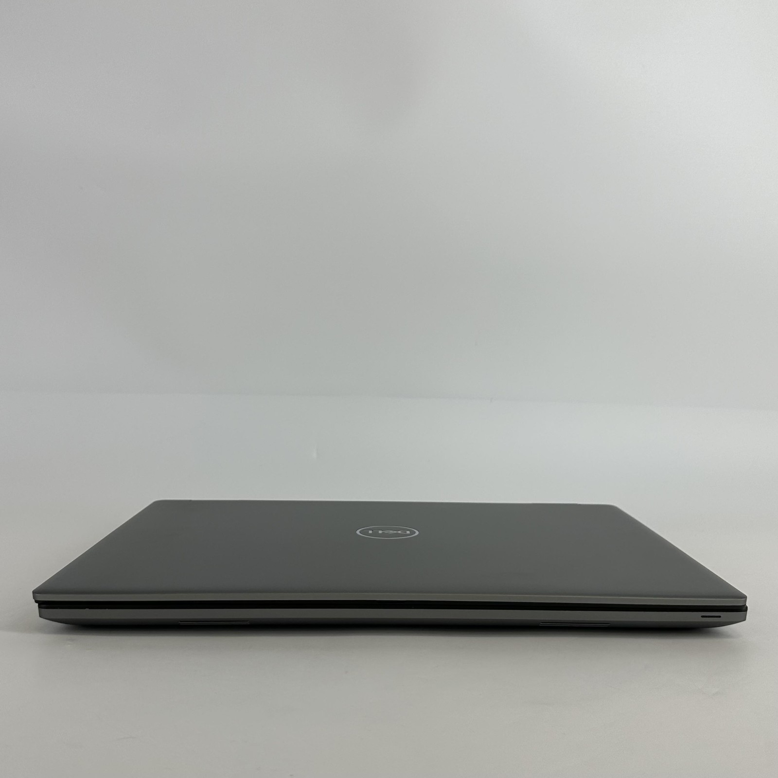 Dell Precision 7680 16 FHD+ 2.1GHz i7-13850HX 32GB 1TB SSD RTX 2000 Ada