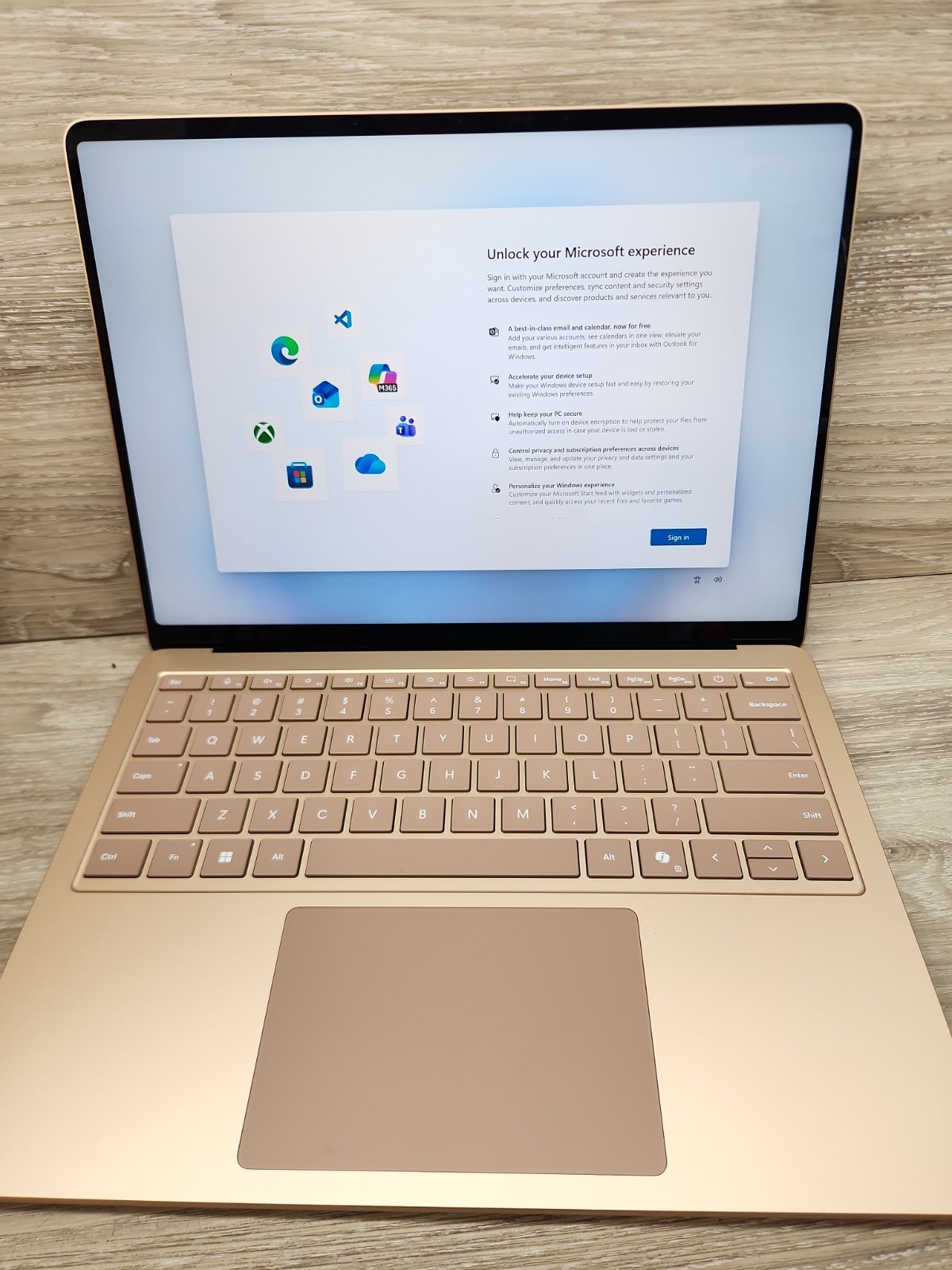Microsoft Surface Laptop 7 13″ Snapdragon X Plus 16GB 512GB SSD (Read)