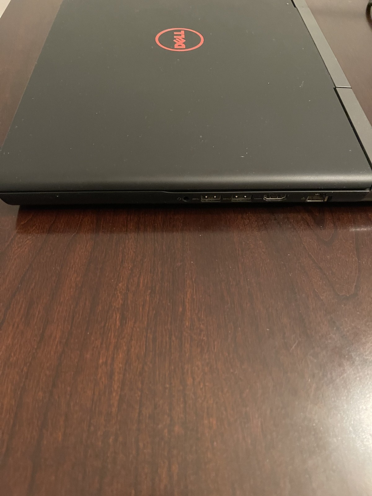 Dell Inspiron 15 7000 Gaming Laptop i5-7300HQ, GTX 1050 ti, 16GB Ram, 256GB SSD