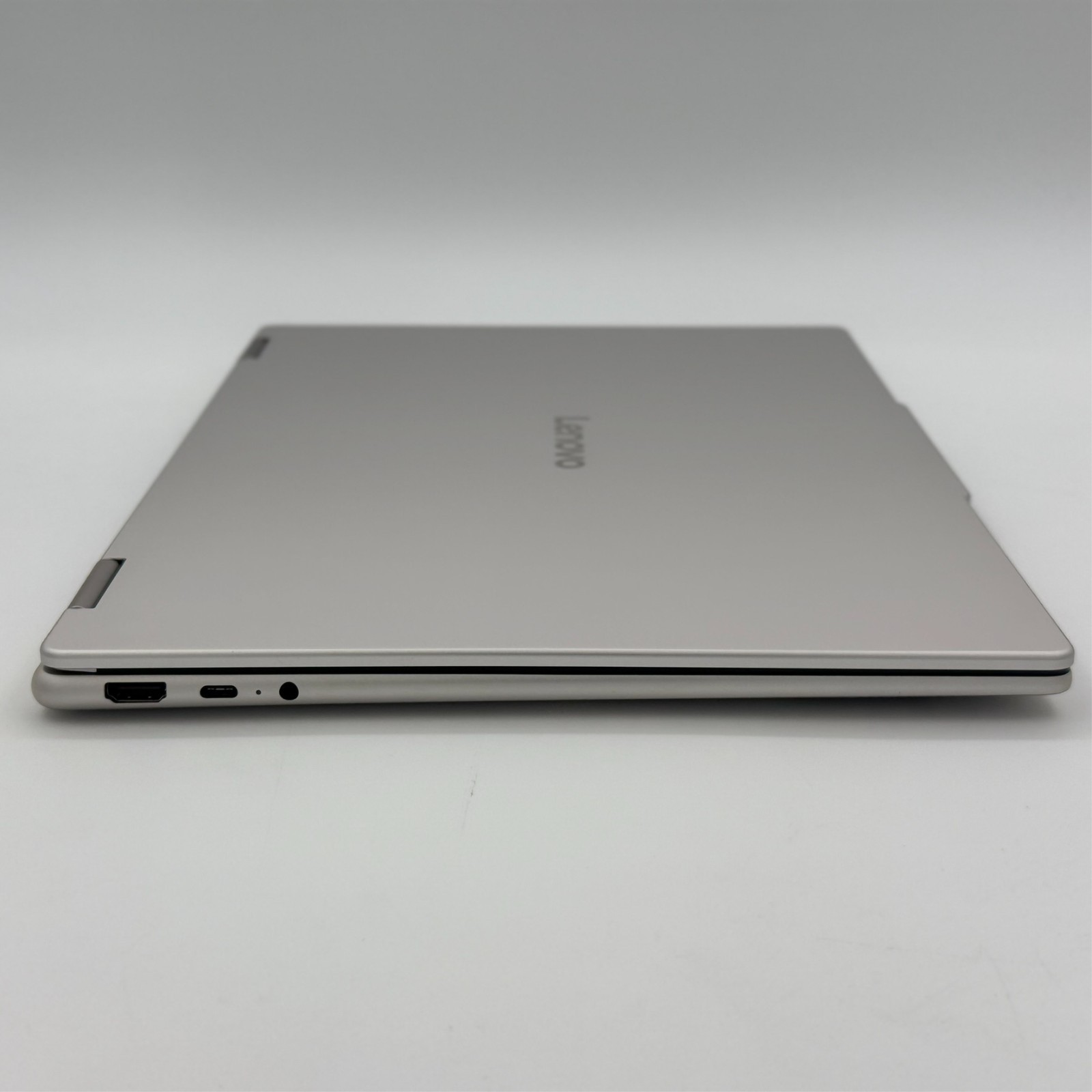 Lenovo Yoga 7a 16″ 2K OLED Touch Ryzen AI 7 24GB 512GB Copilot+ PC Laptop