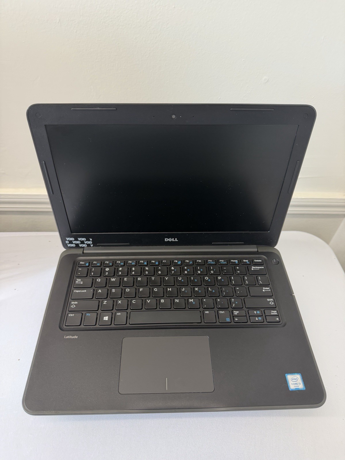 Dell Latitude 3380 Laptop – Intel i3-6006U – RAM 4GB – Read Des