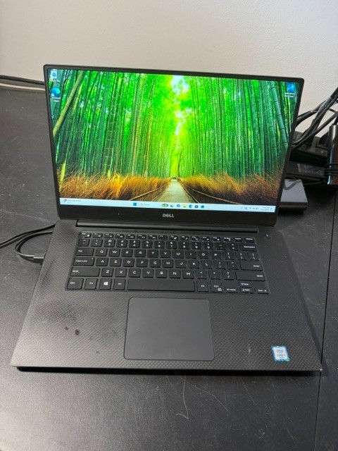 DELL PRECISION 5520 i7-6820HQ 512GB SSD 32GB RAM (No Charger Included)