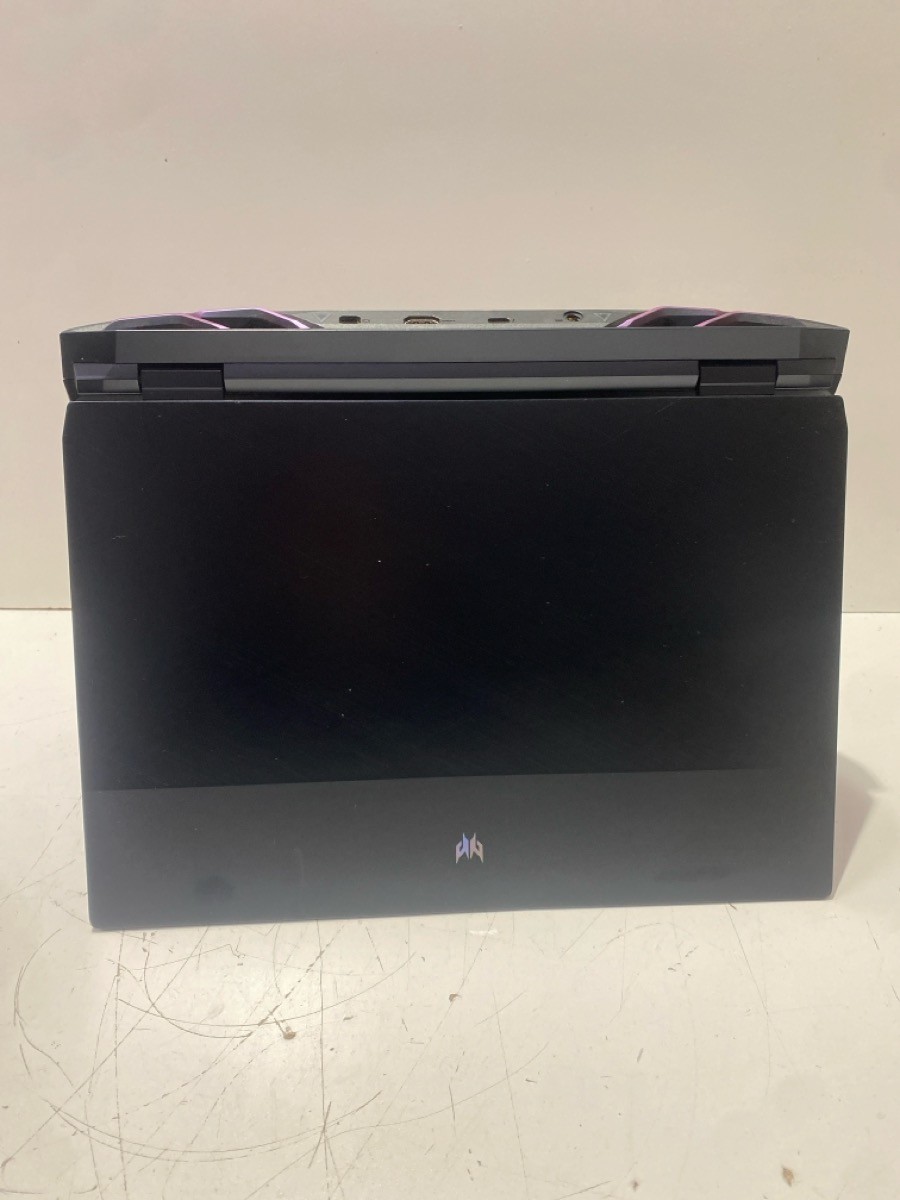 ACER PREDATOR HELIOS 300 PH315-55-70ZV GAMING LAPTOP (P22018895)