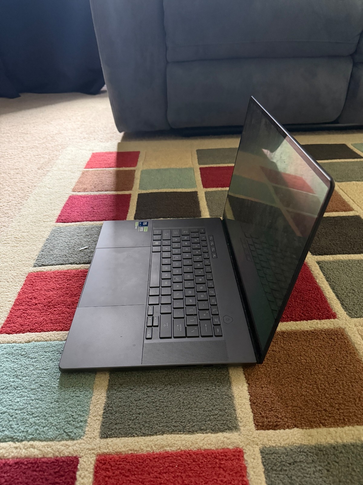 Asus Rog Zephyrus g16 ultra 9 185h RTX 4070