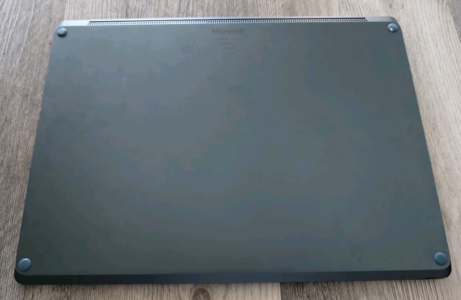 Microsoft Surface Laptop 2 13.5″ 8th Gen i7 8650U 16GB RAM 512GB SSD Win 10