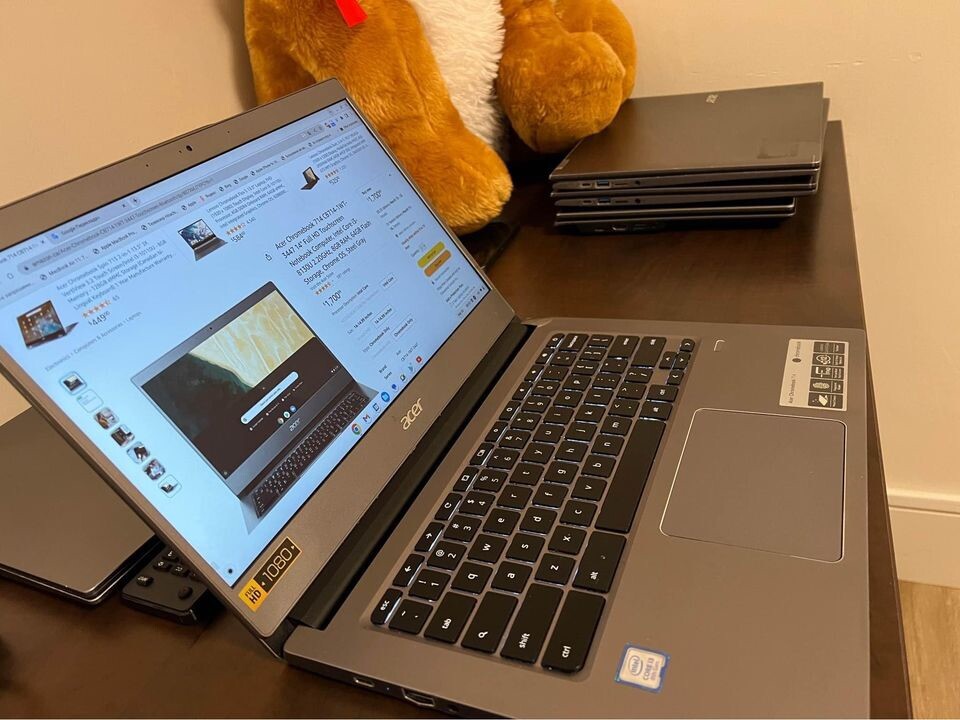 Acer Chromebook 714 CB714-1WT-3447 14″ Full HD, Touchscreen, Intel i3-8130U