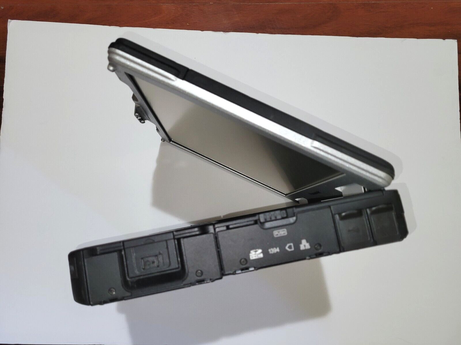 PANASONIC CF-30 L7500 2 DUO 1.6GHZ/NEW 1TB / NEW 4GB/ NEW BAT/ 0 HOUR/ ZERO HOUR